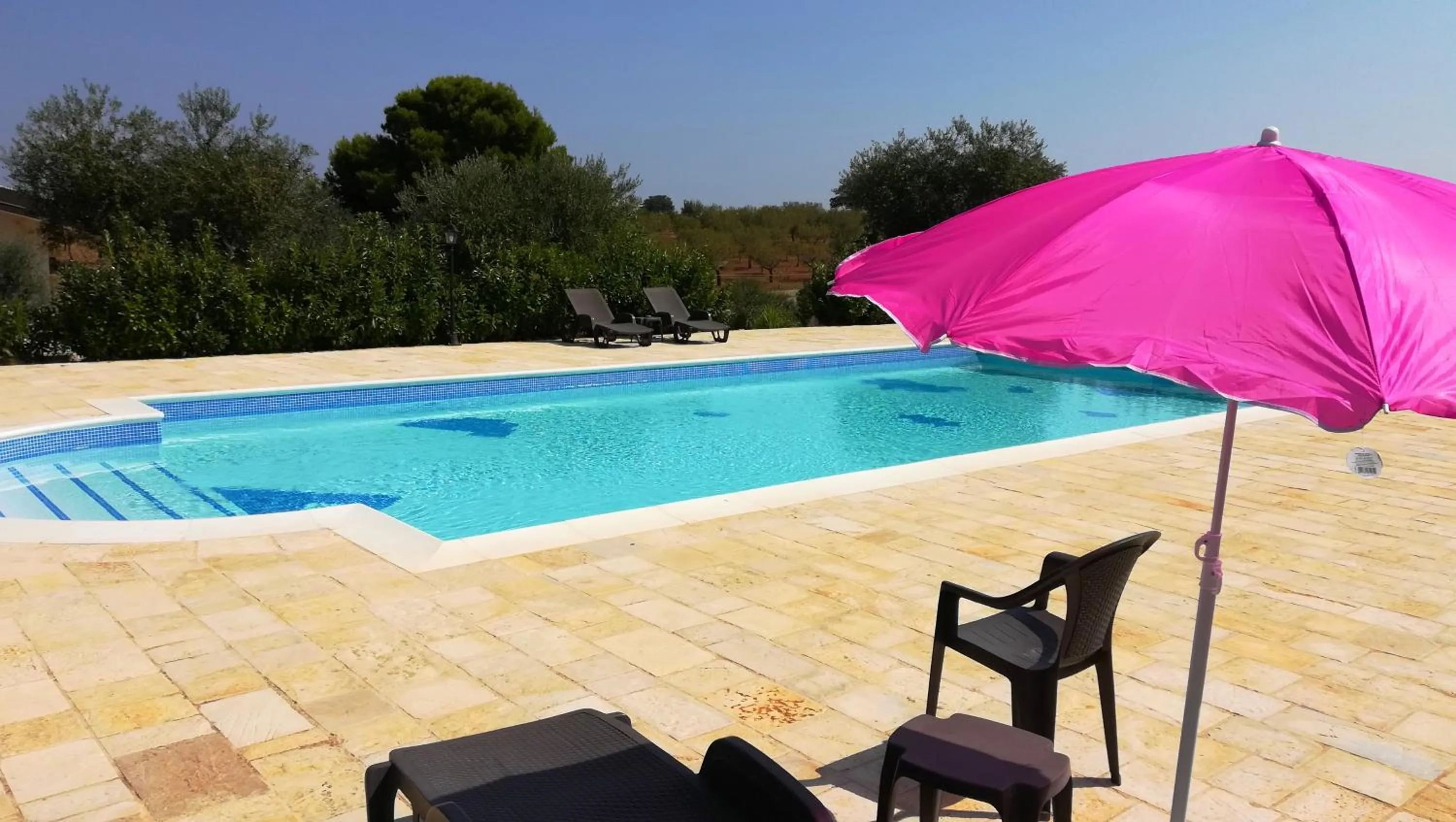Pool view in Eremo del Dottó