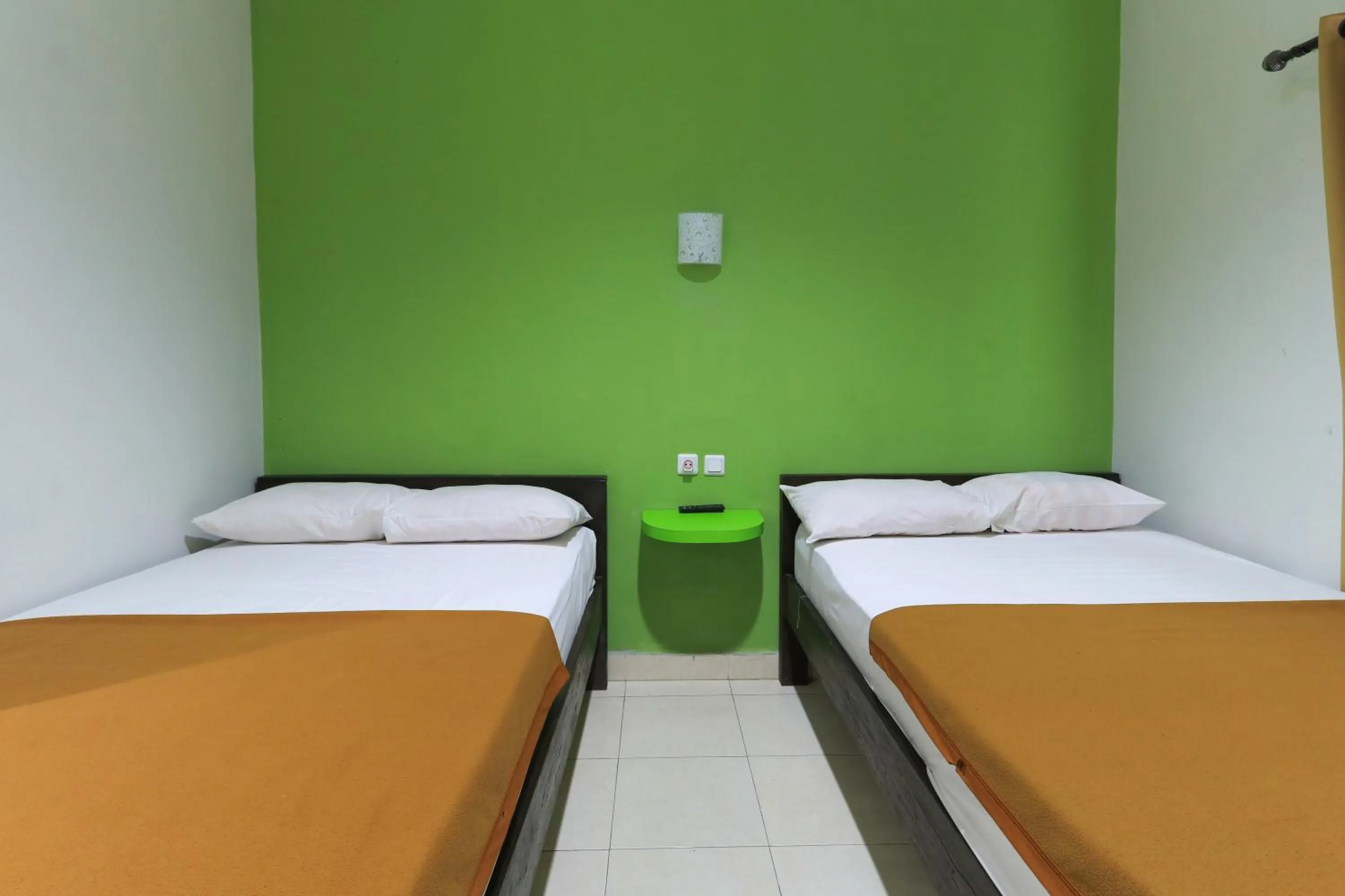 Bedroom, Bed in Hotel Warta Putra