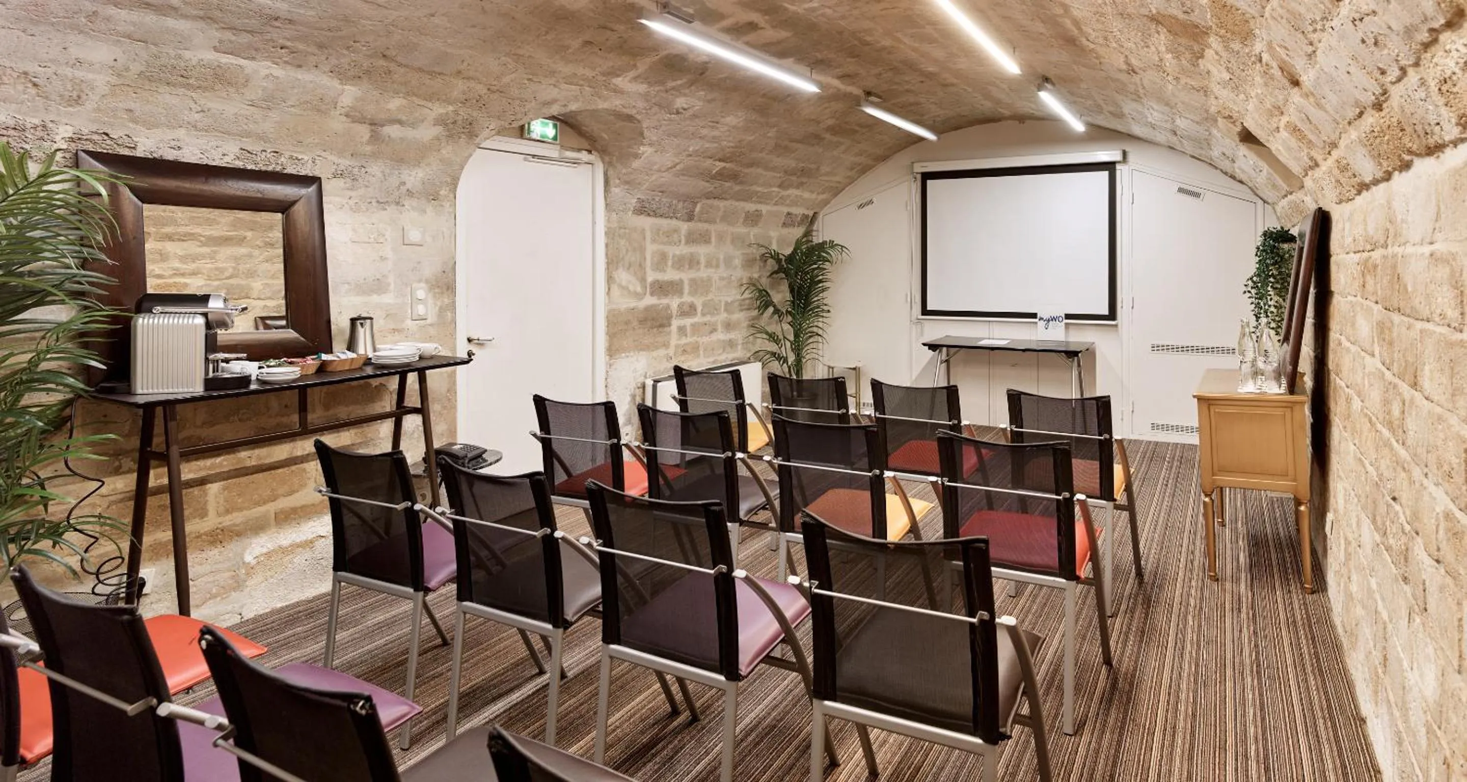 Meeting/conference room in Best Western Aramis Saint Germain