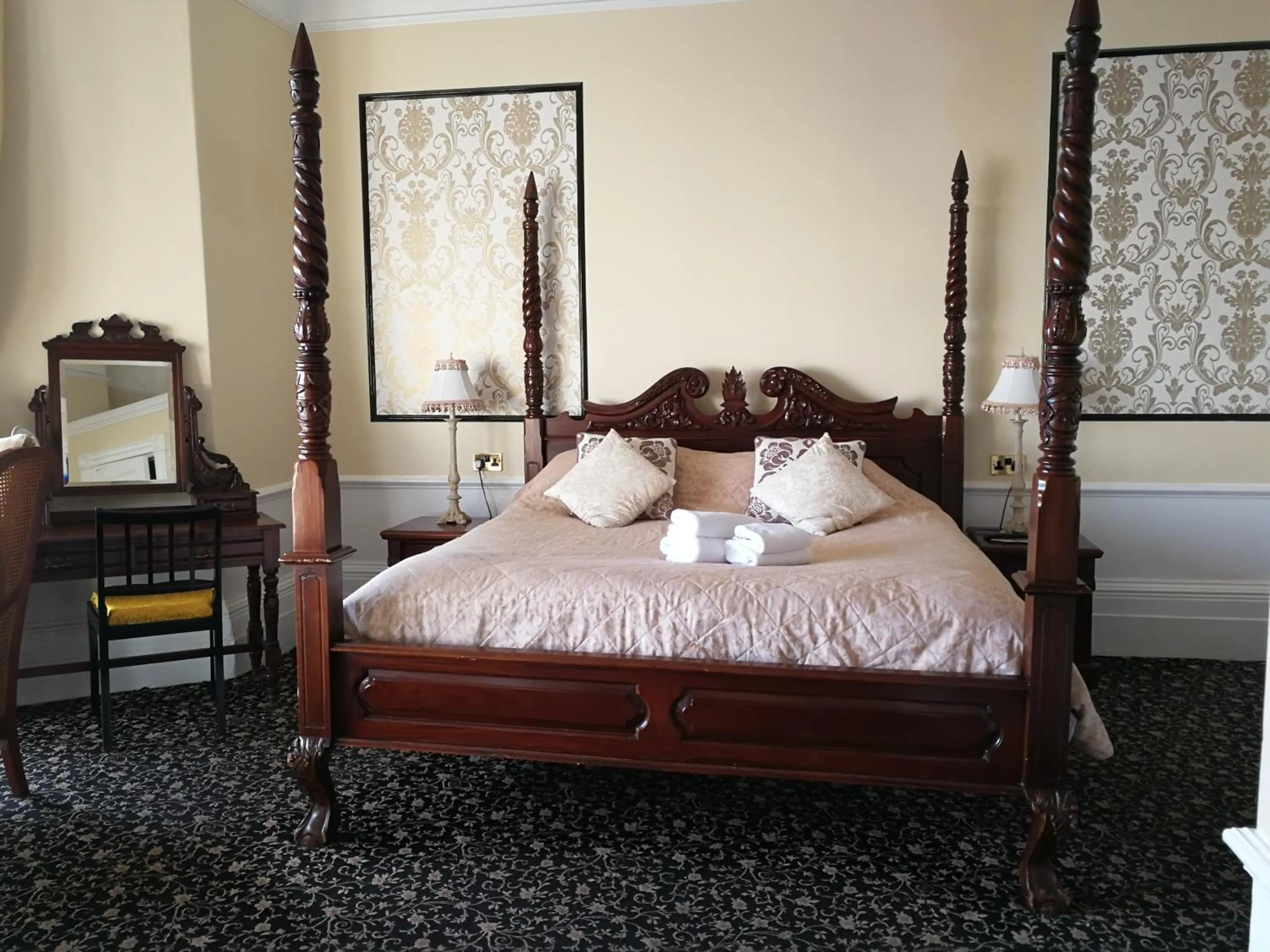 Bed in Regency Hotel