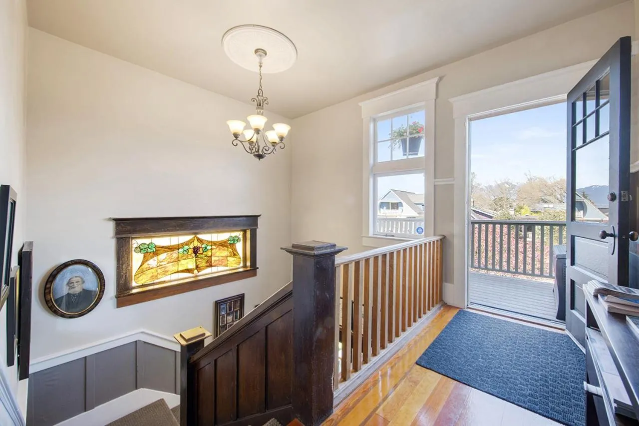 Property building in The Ivy on Parker Guest House