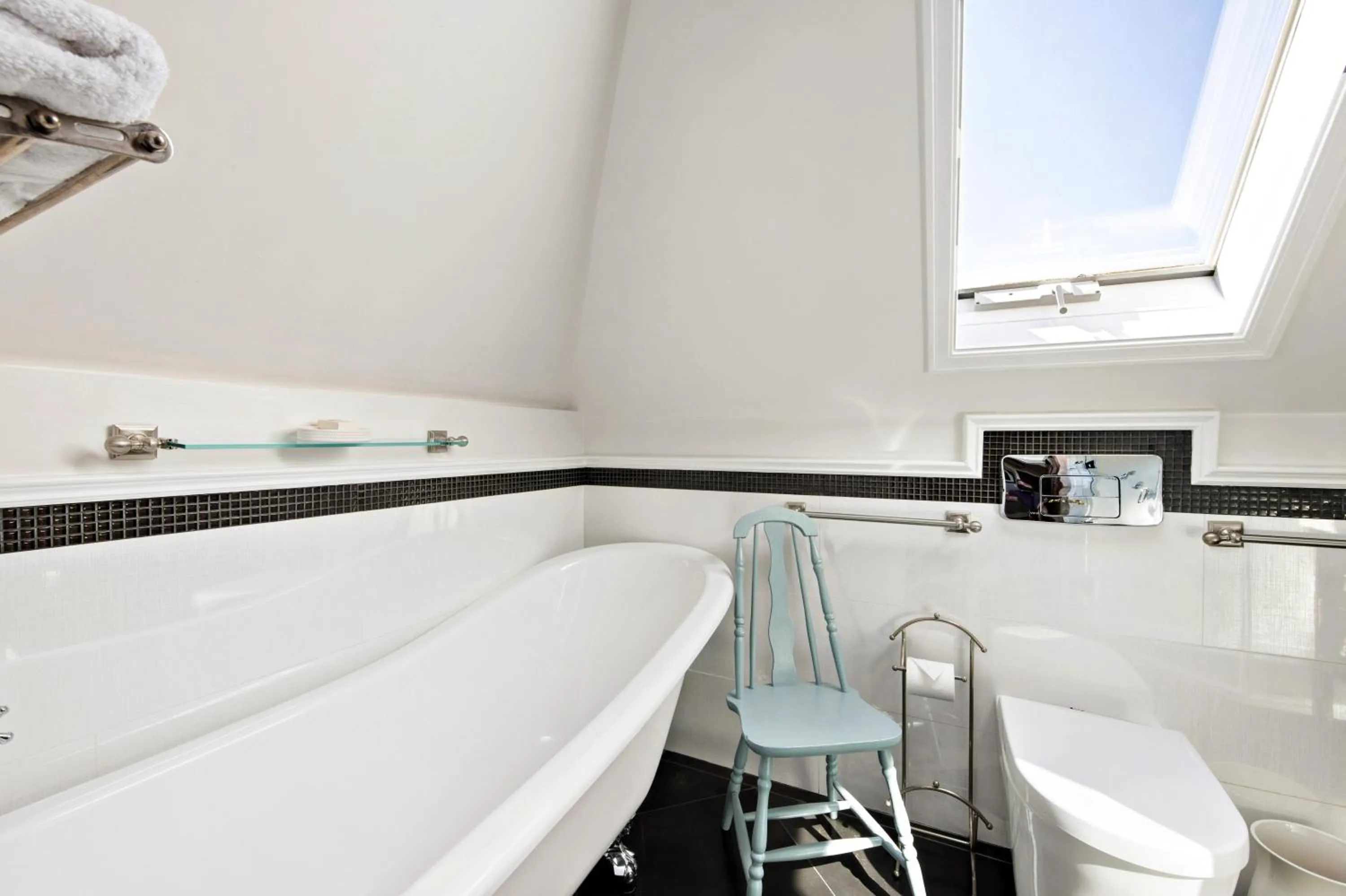 Bathroom in The Ivy on Parker Guest House