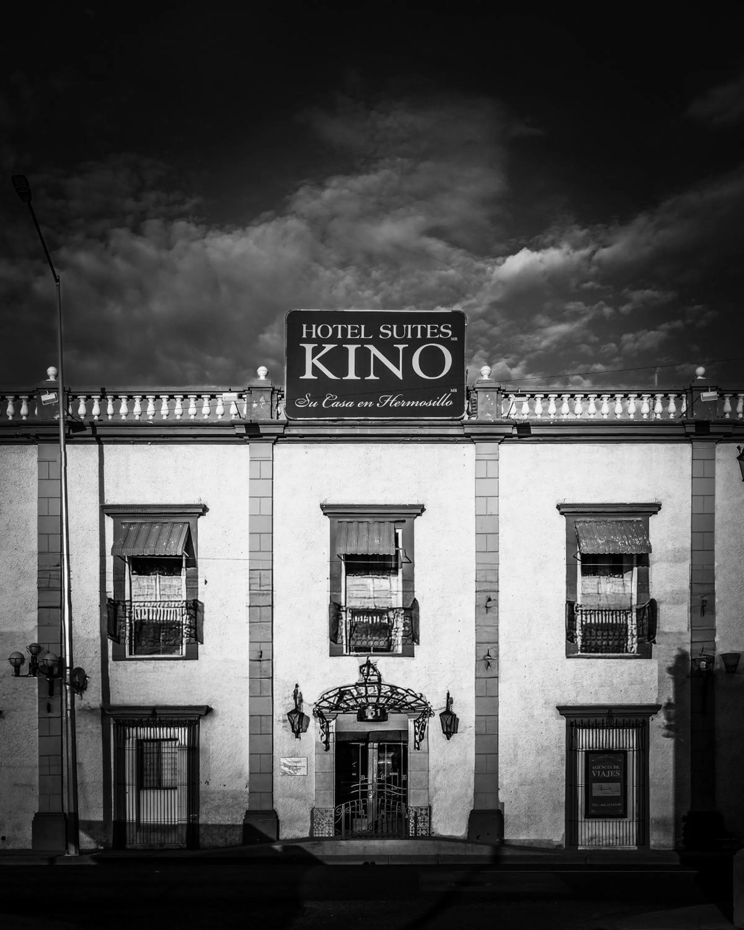 Property building in Hotel Suites Kino