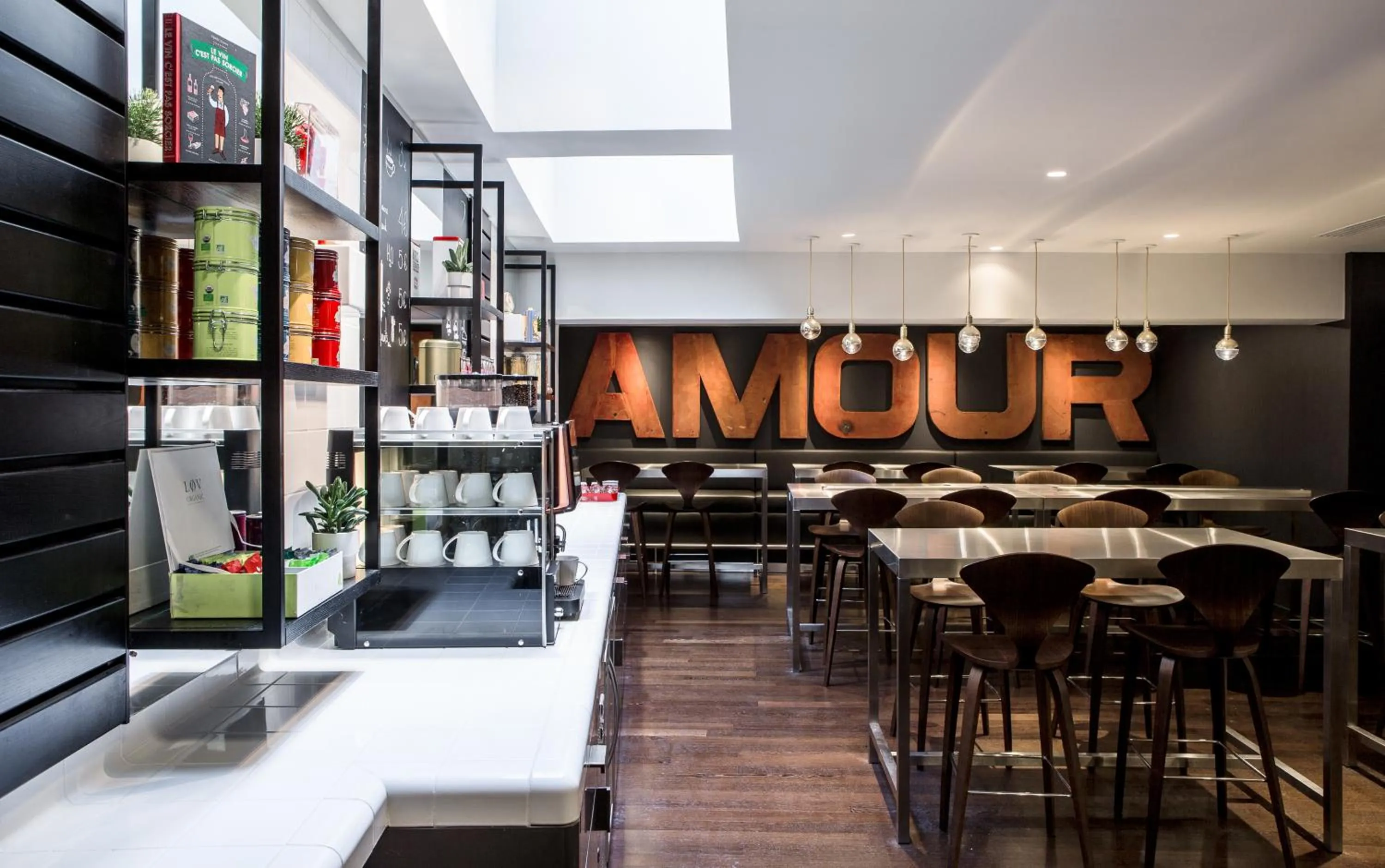 Lounge or bar in Le Général Hôtel