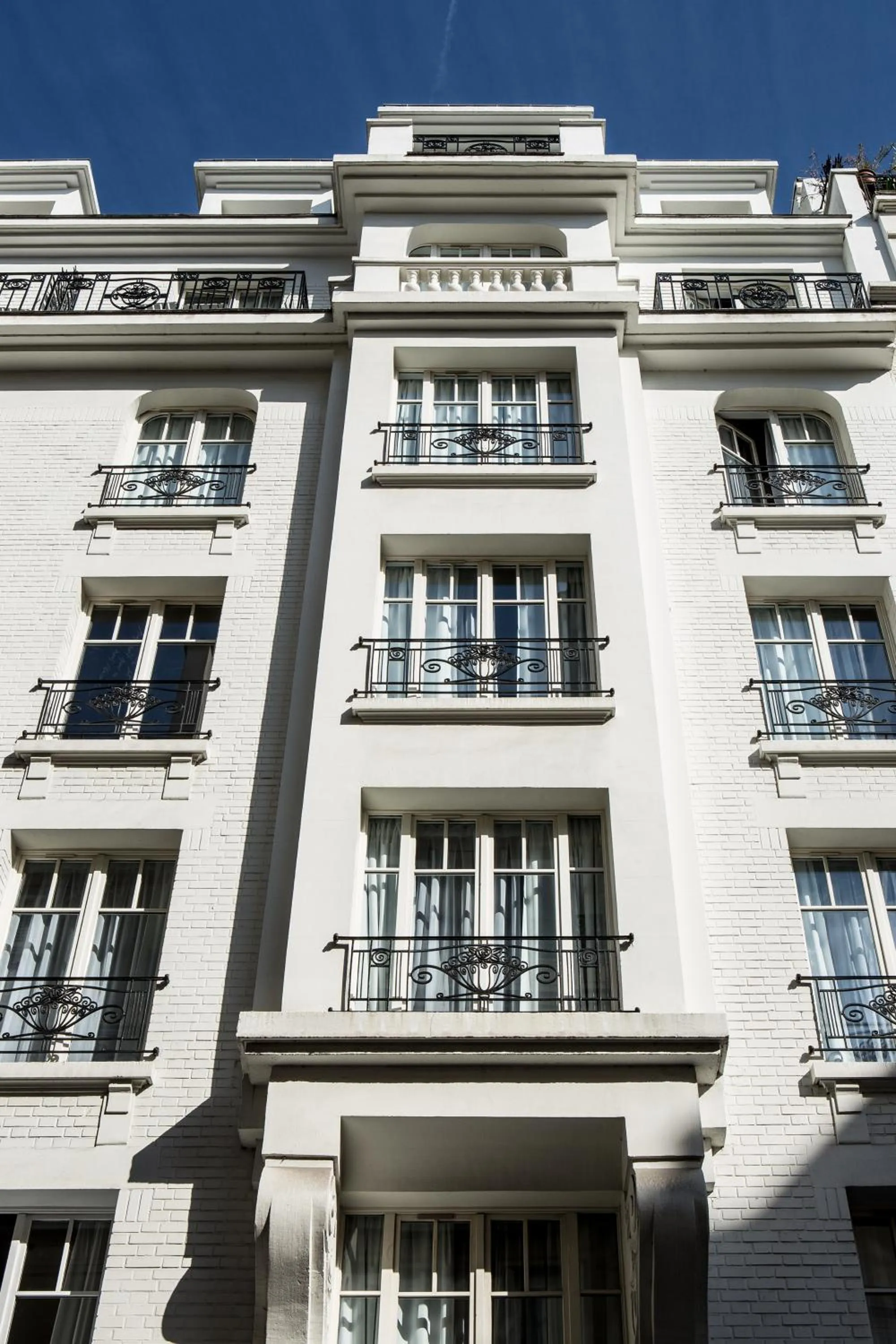 Property building in Le Général Hôtel