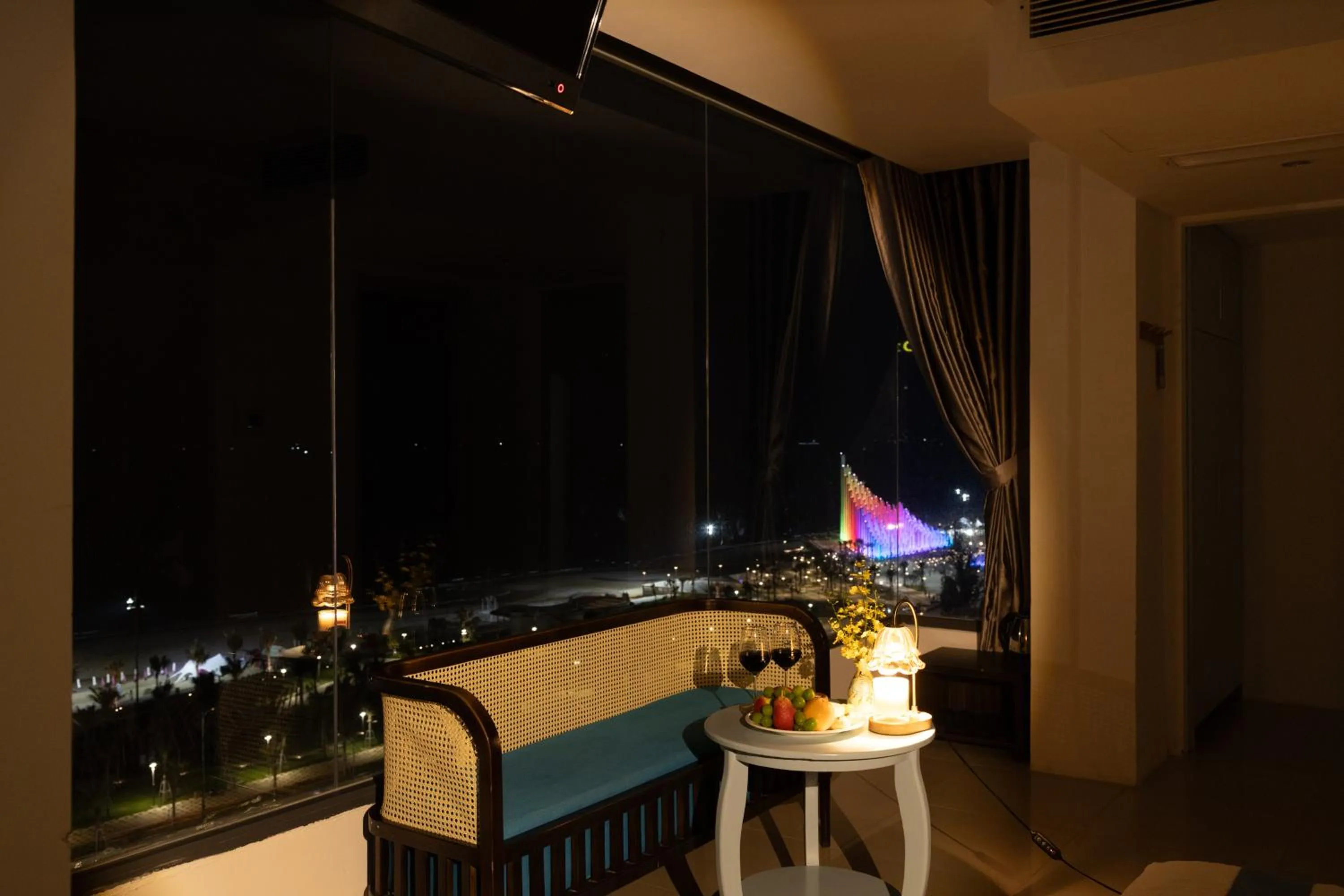 Night in Annata Beach Hotel