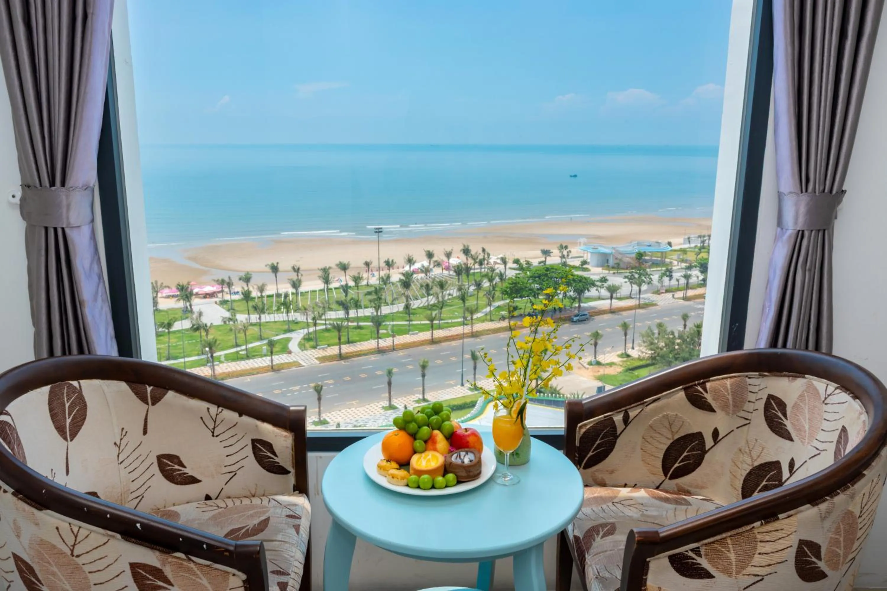 Day in Annata Beach Hotel