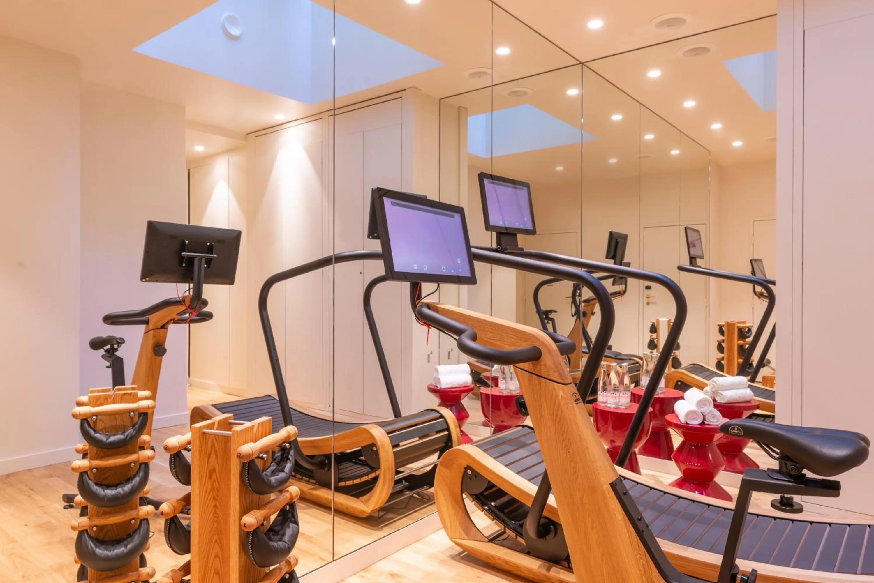 Fitness centre/facilities in Hotel Yllen Eiffel