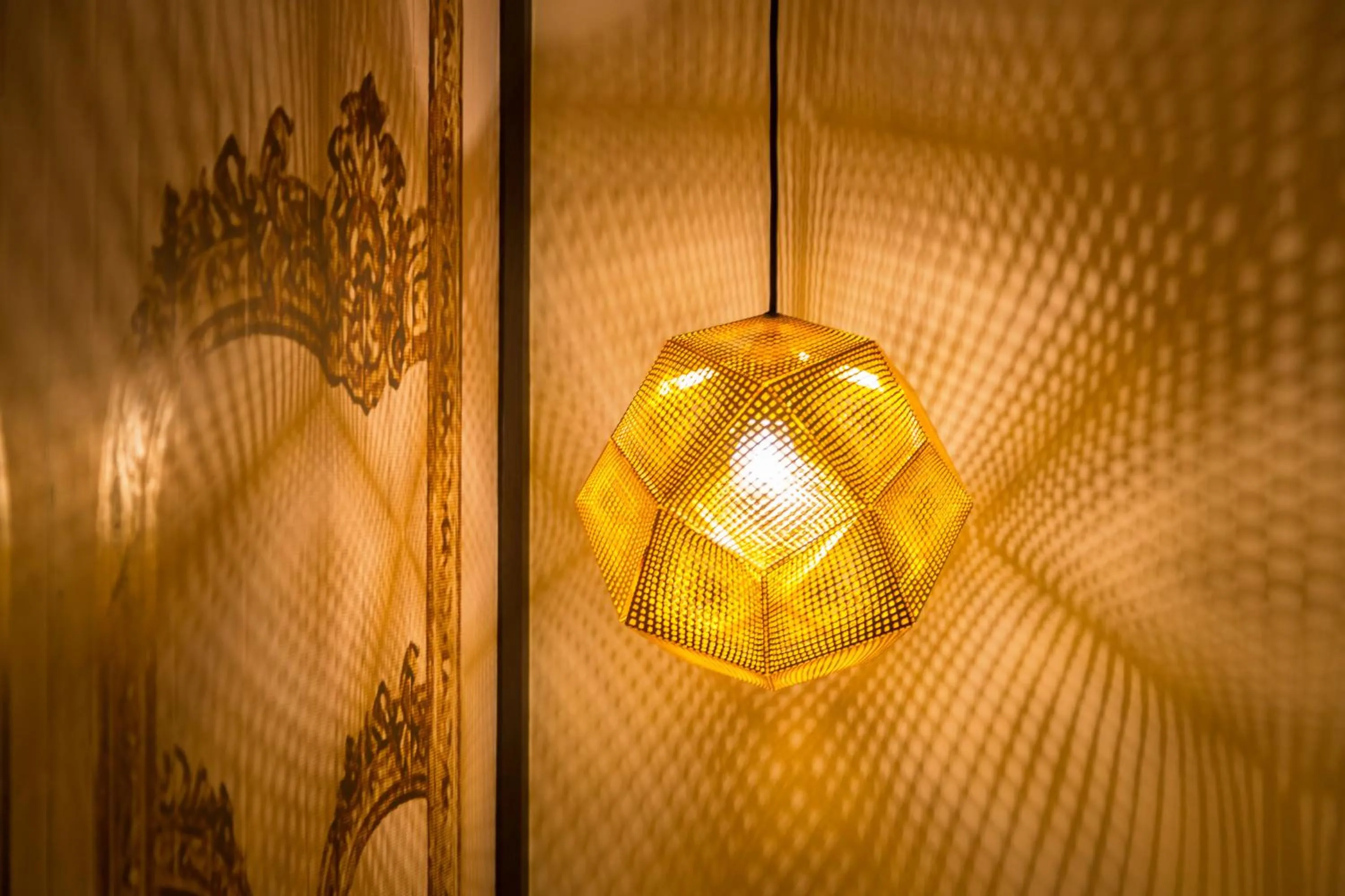 Decorative detail in Hotel Yllen Eiffel