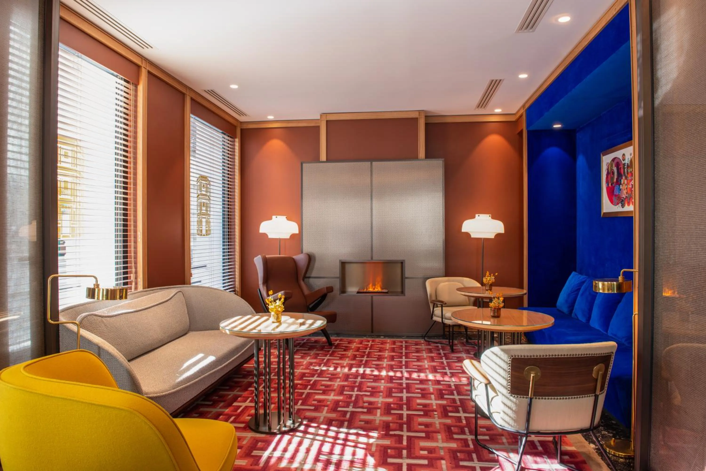 Living room in Hotel Yllen Eiffel