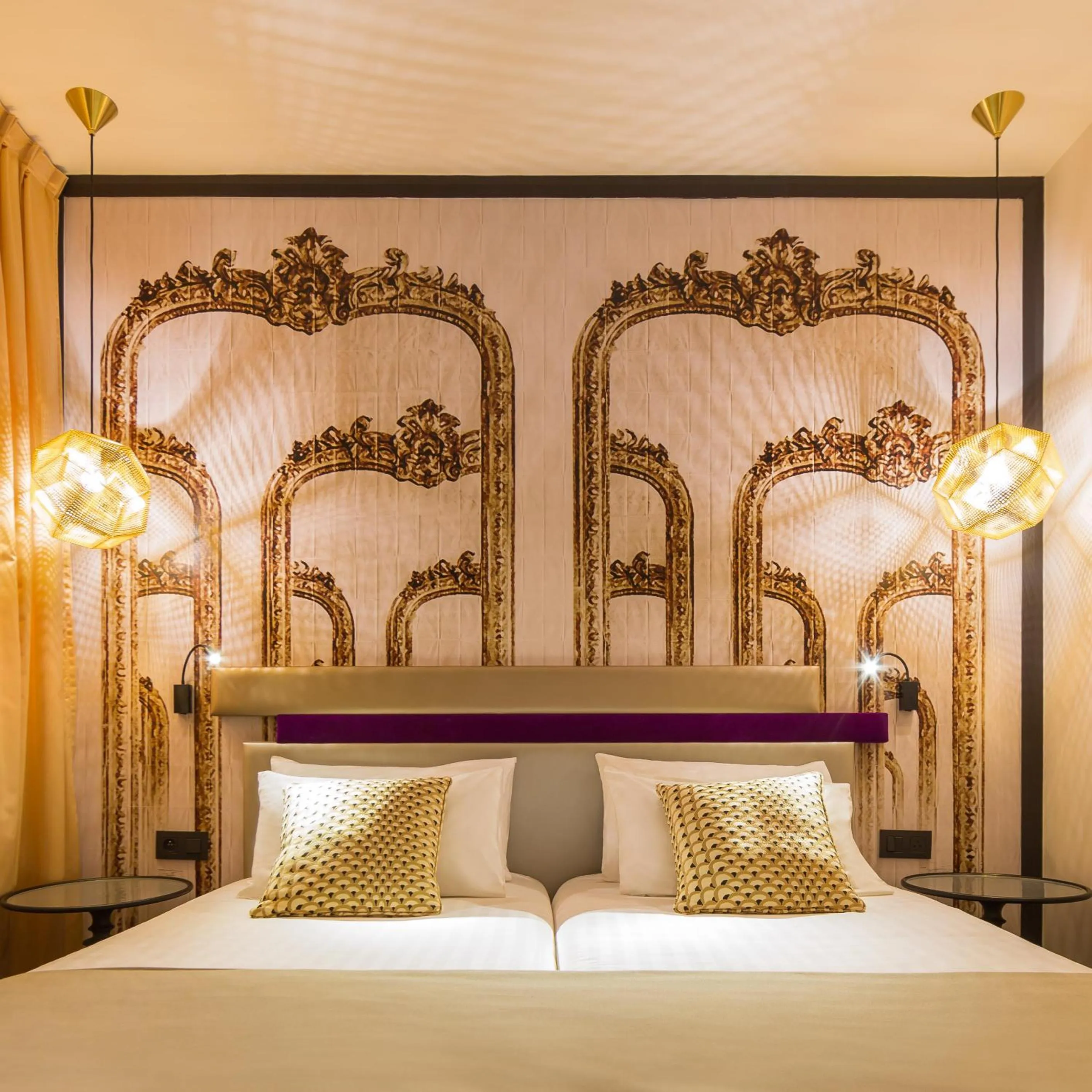 Bedroom, Bed in Hotel Yllen Eiffel