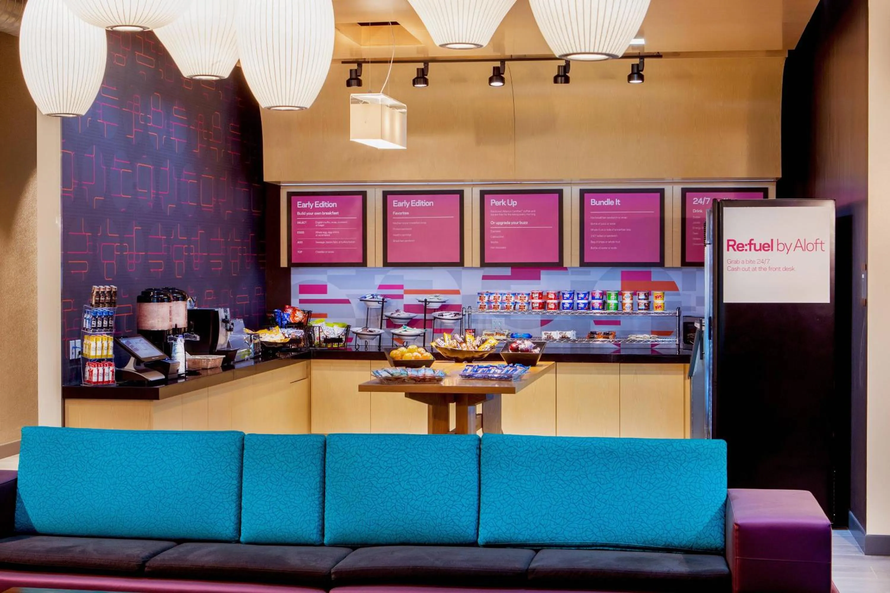 Restaurant/places to eat in Aloft New York LaGuardia Airport