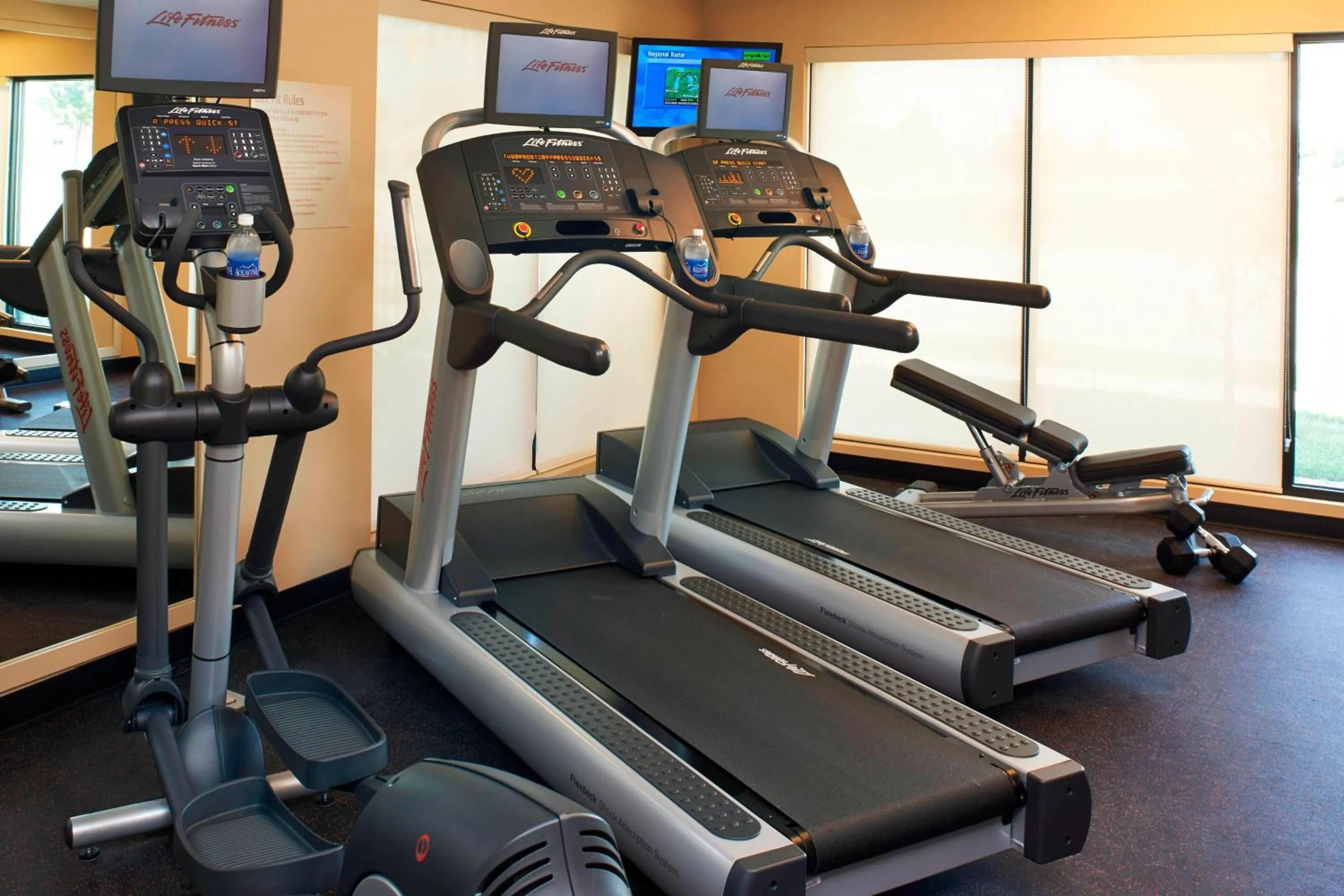 Fitness centre/facilities in TownePlace Suites by Marriott Saginaw