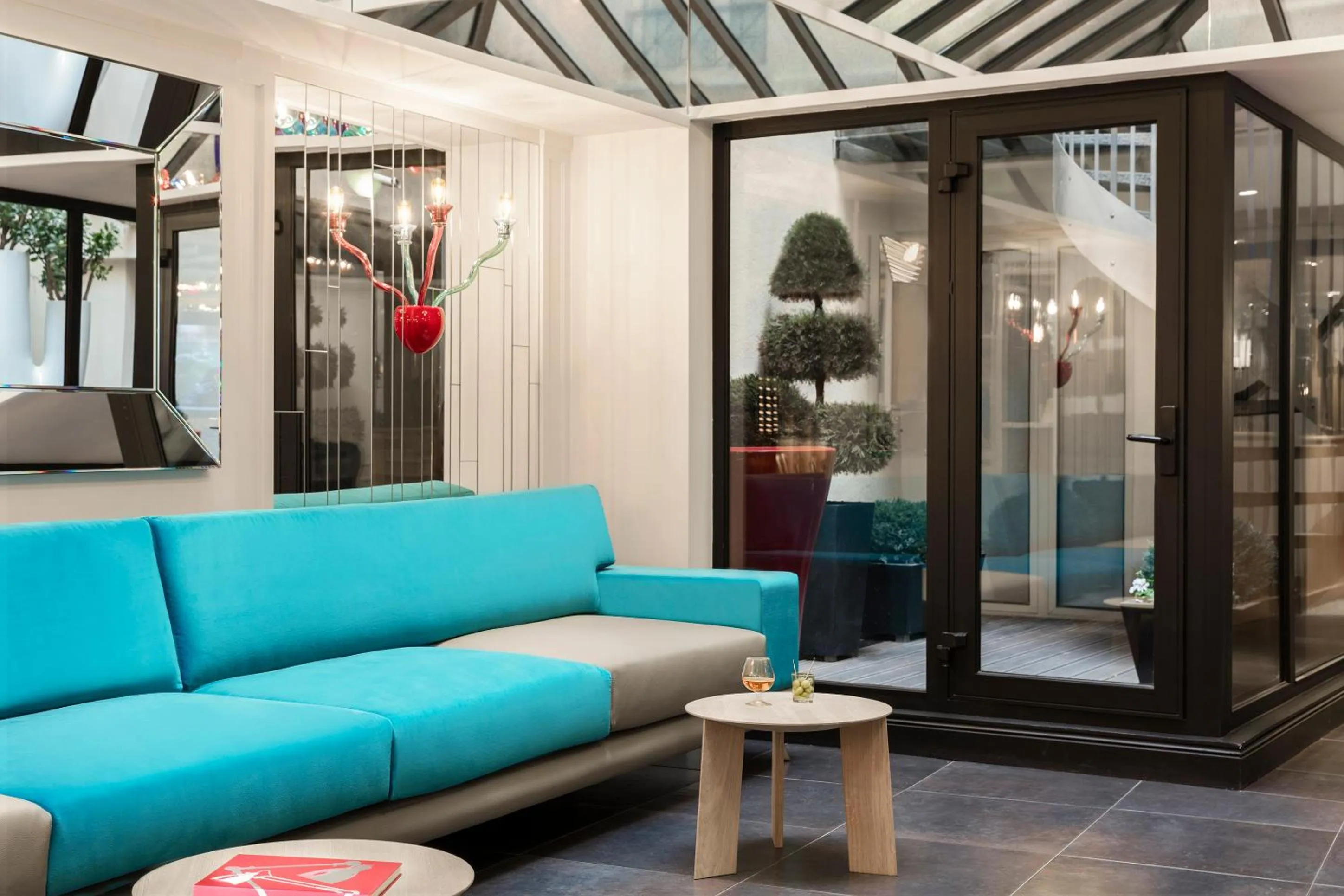 Lobby or reception in Hotel Louvre Saint-Honoré