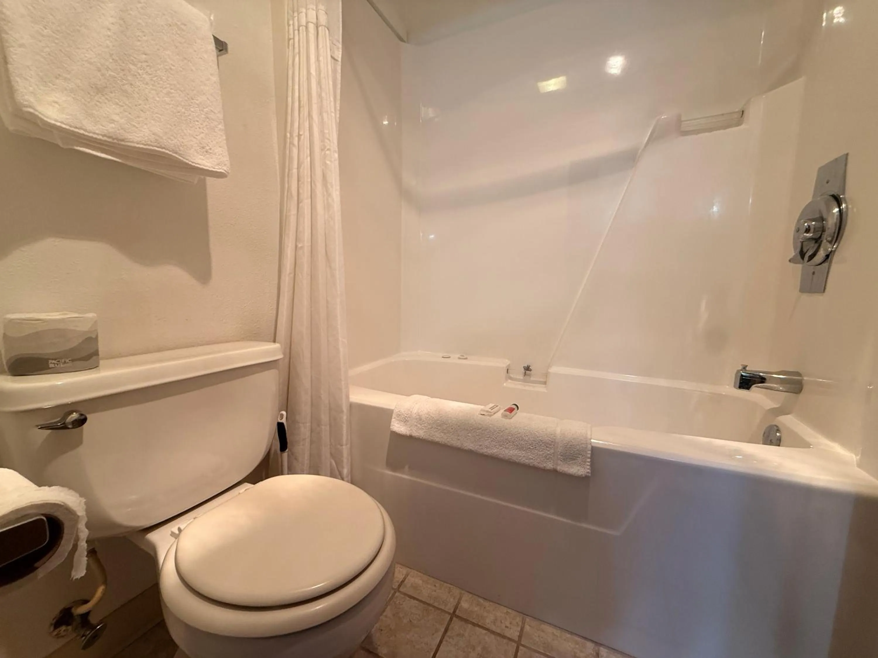 Bathroom in Westwood Inn & Suites Kimball I 90