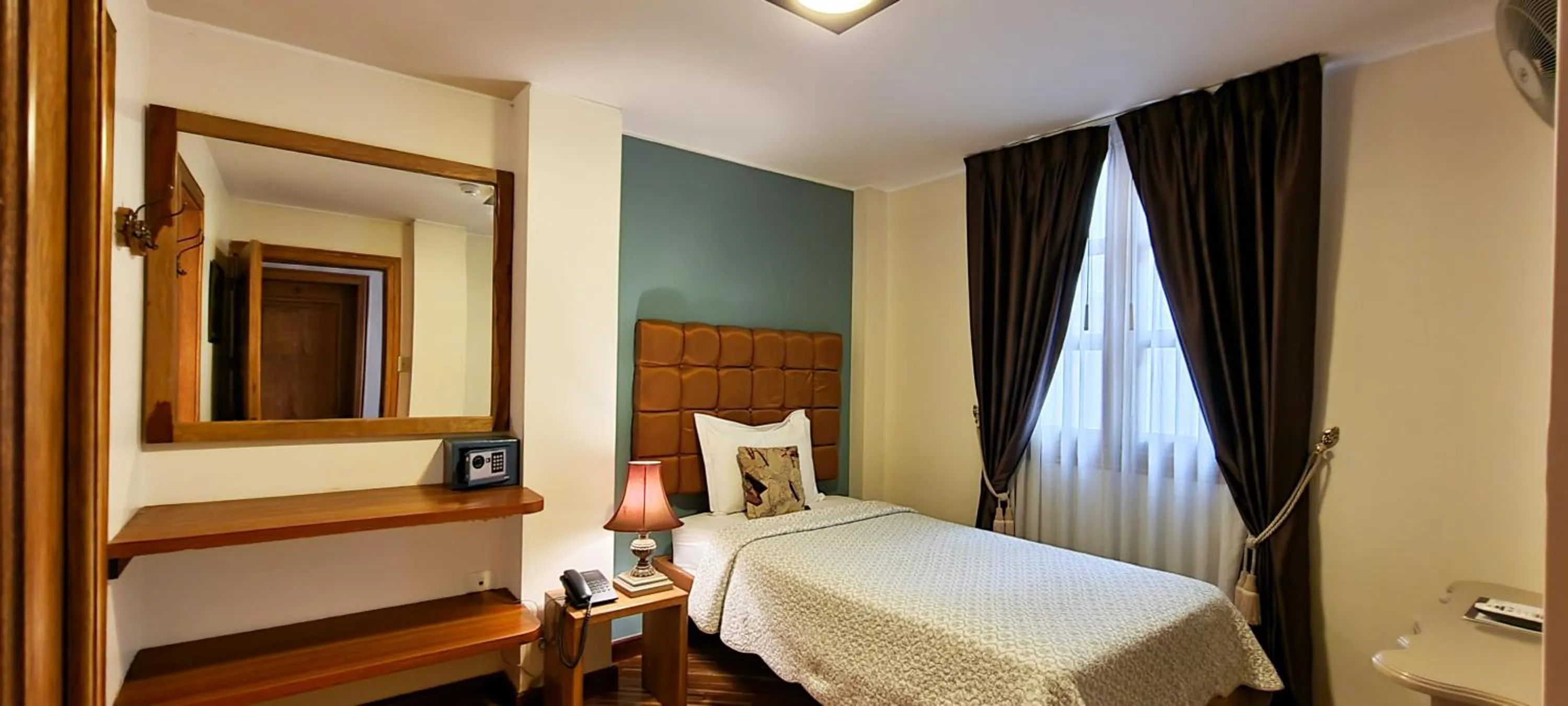 Photo of the whole room, Bed in Casa Joaquin Boutique Hotel