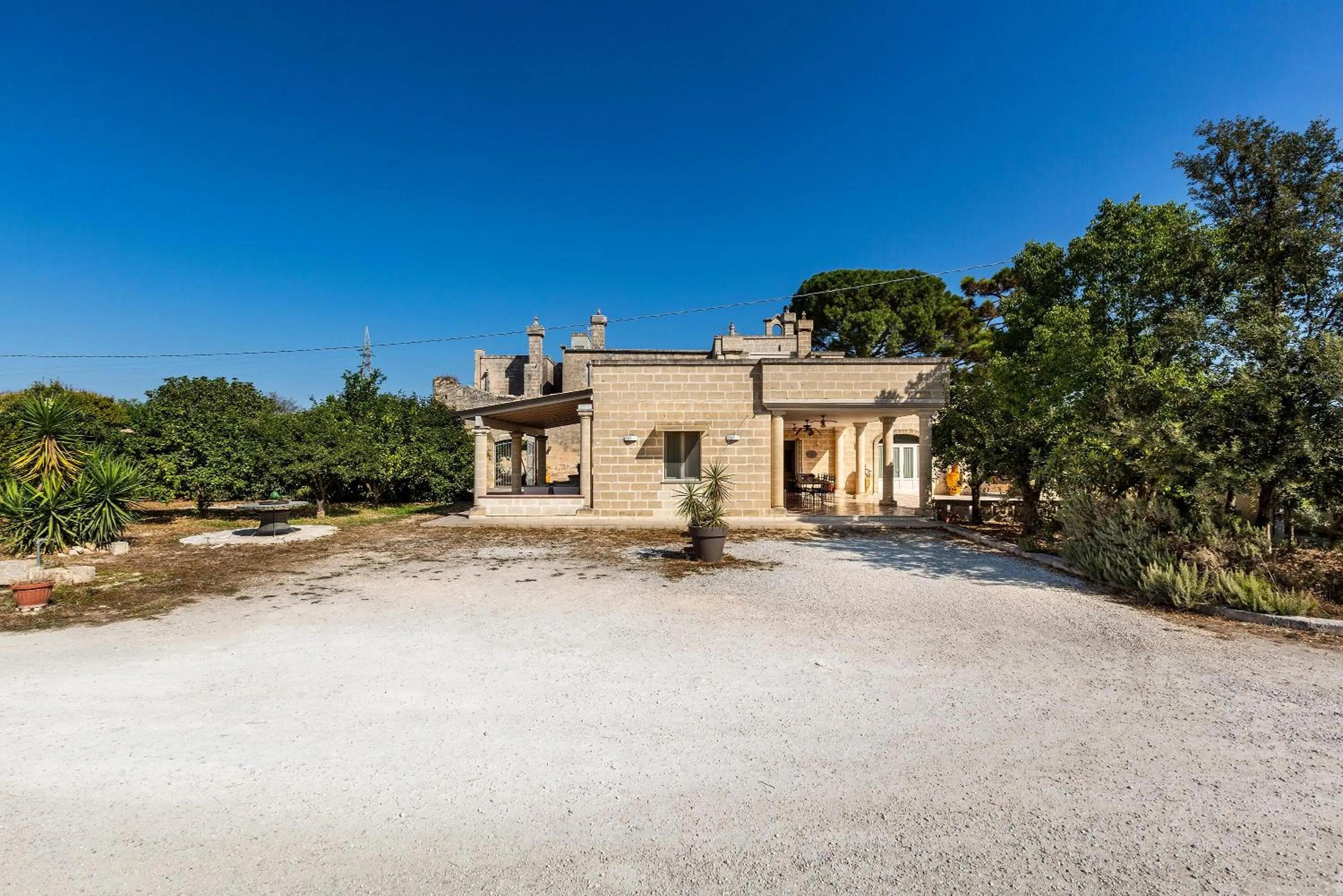 Property building in Casino Casalino by Perle di Puglia