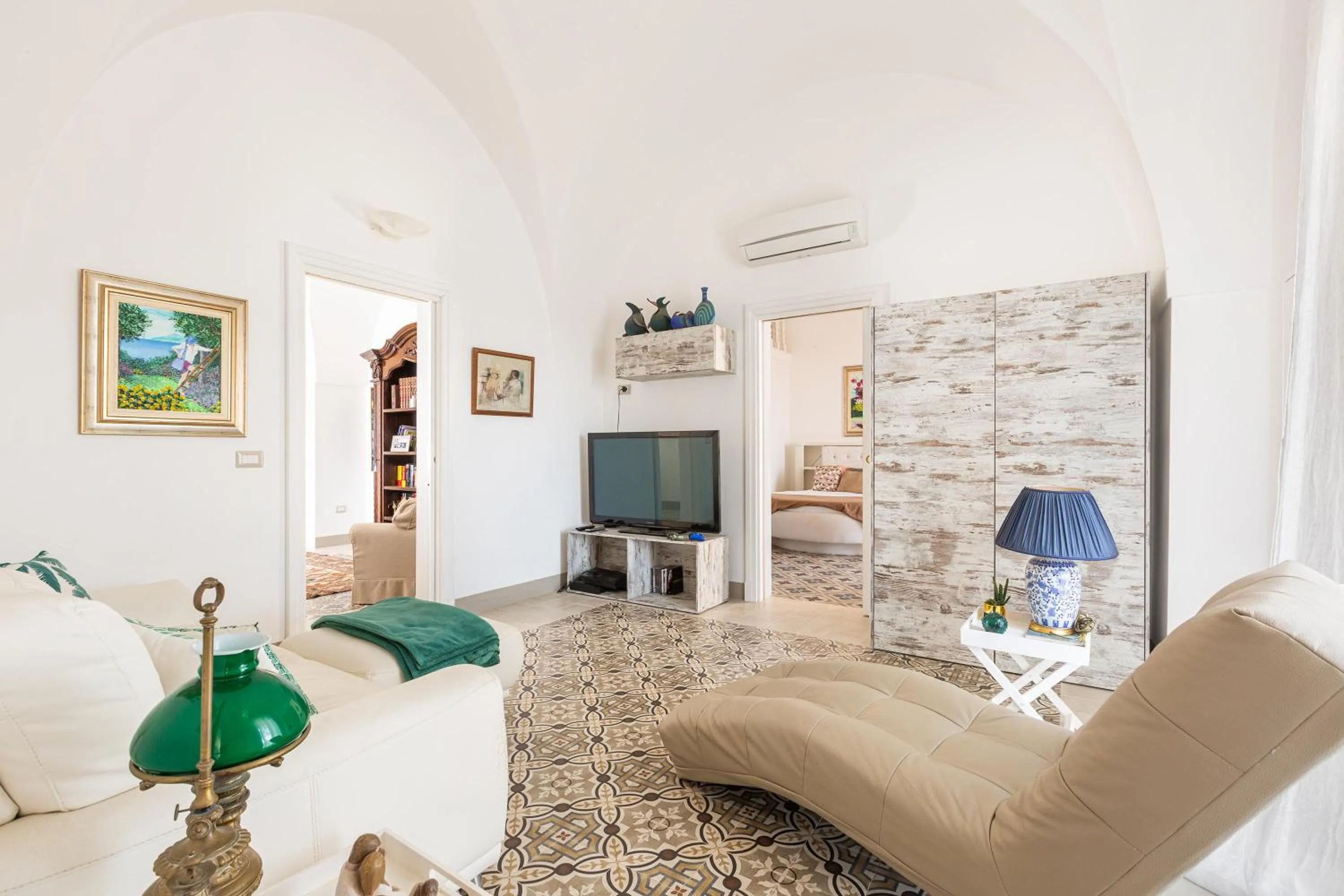 Living room in Casino Casalino by Perle di Puglia