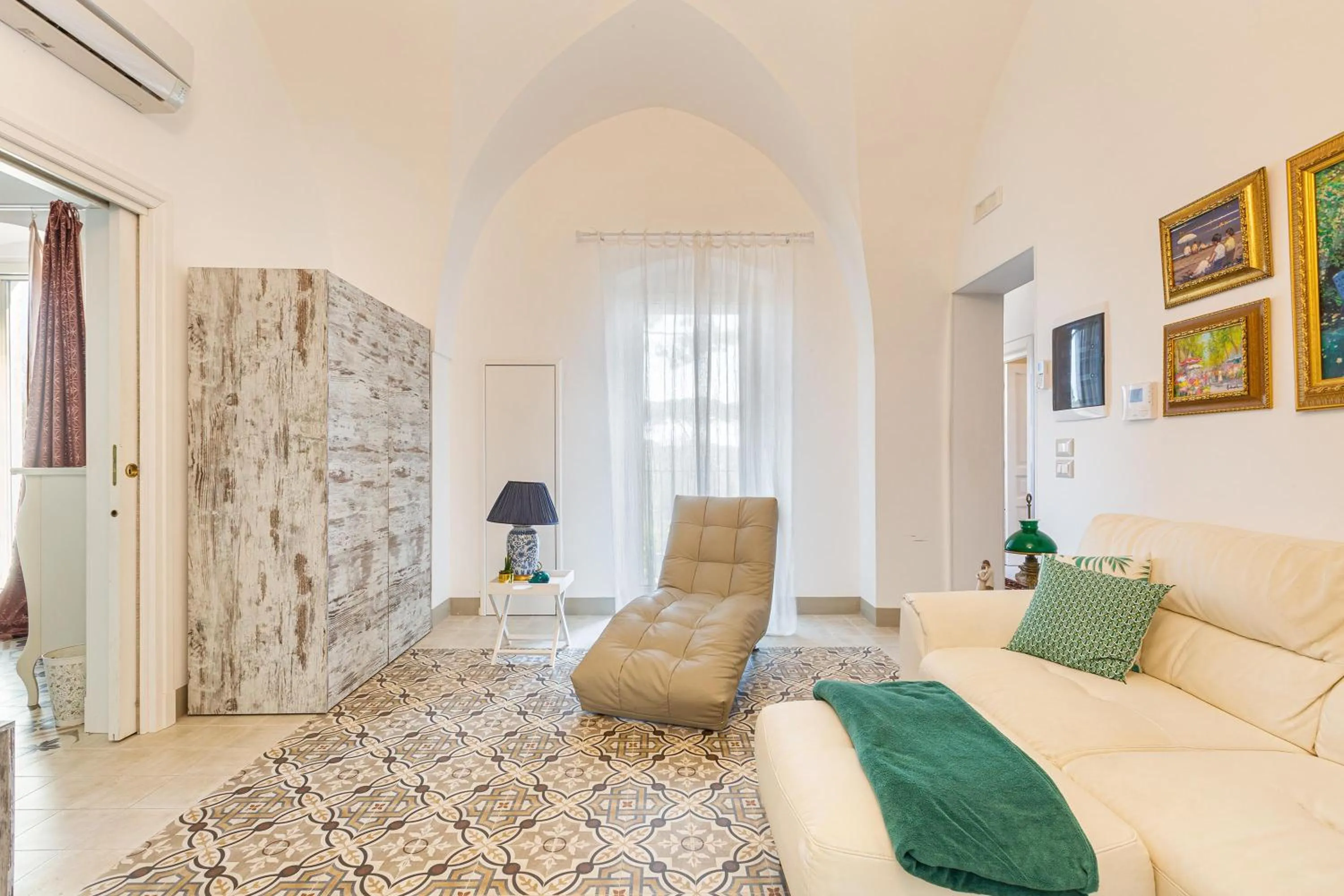 Living room in Casino Casalino by Perle di Puglia
