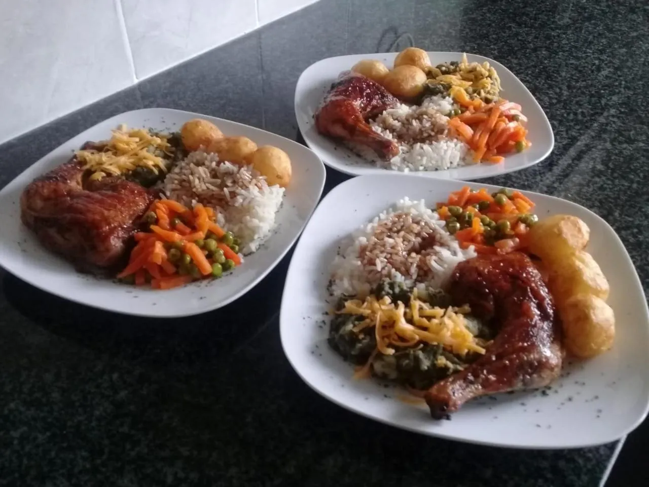 Food in Jolani 2 Guest House