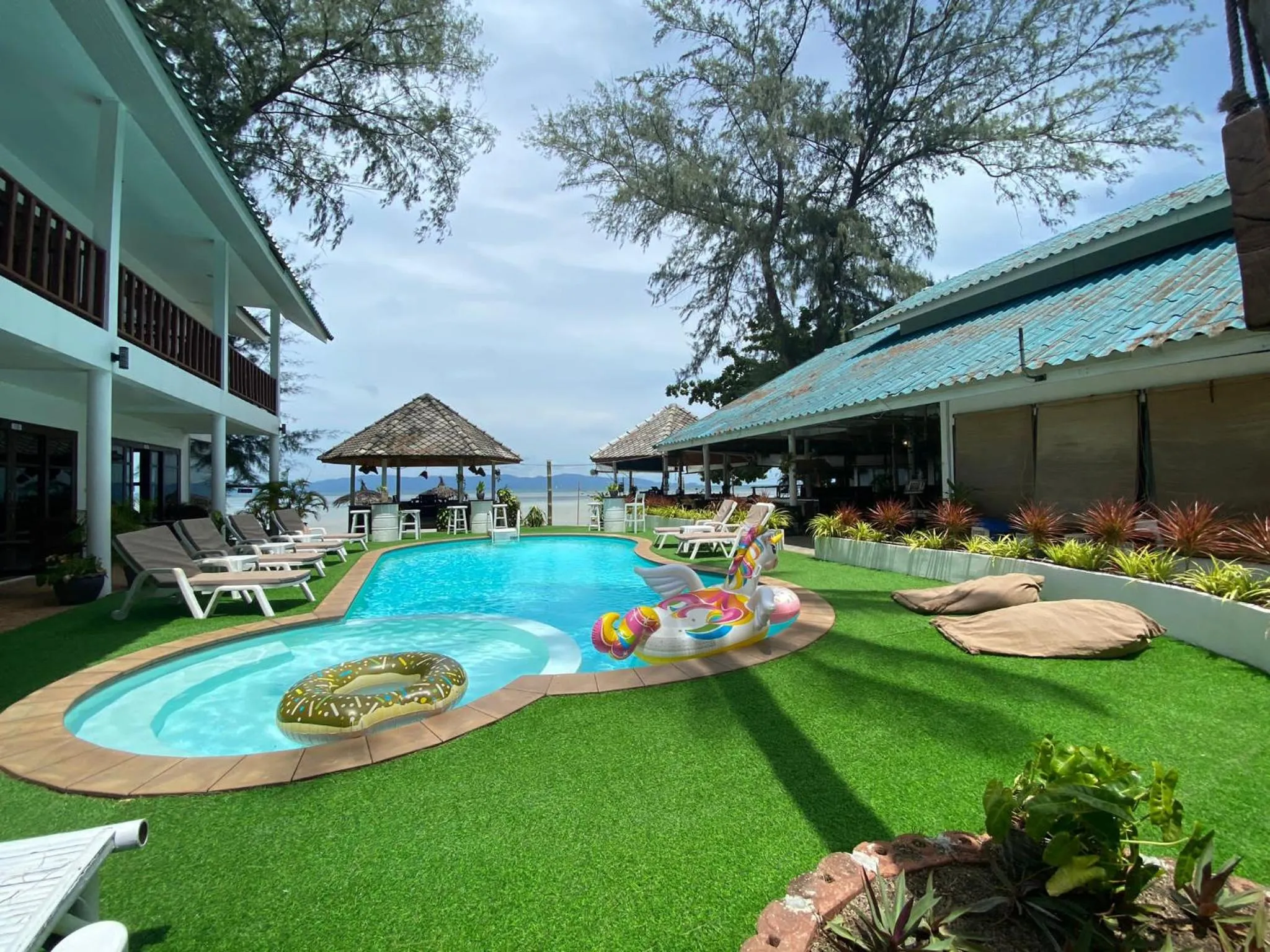 Swimming pool in Tiki Beach Koh Phangan Beach Restaurant Bar and Coworking