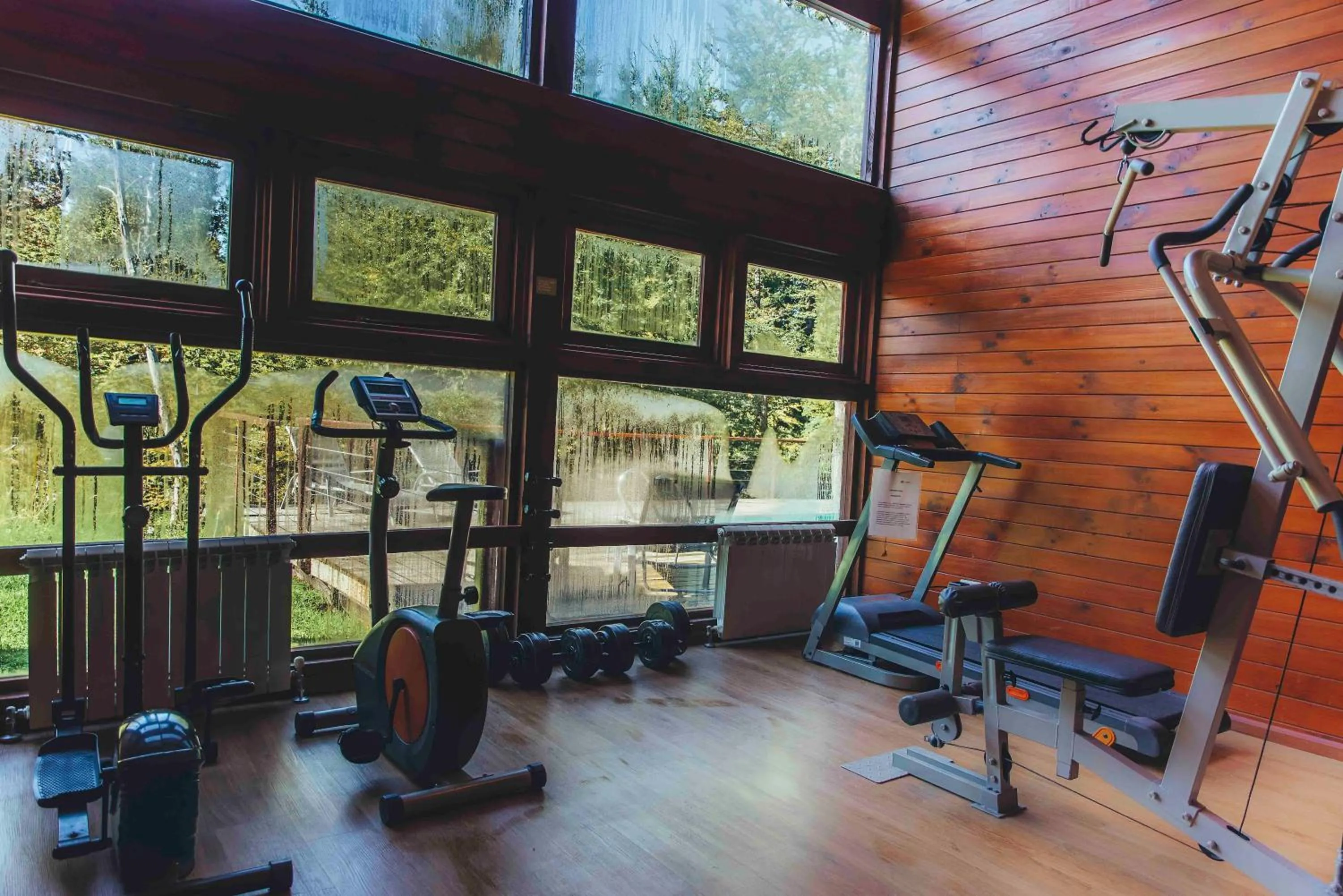 Arbolar, Casas de Montaña- Piscina climatizada