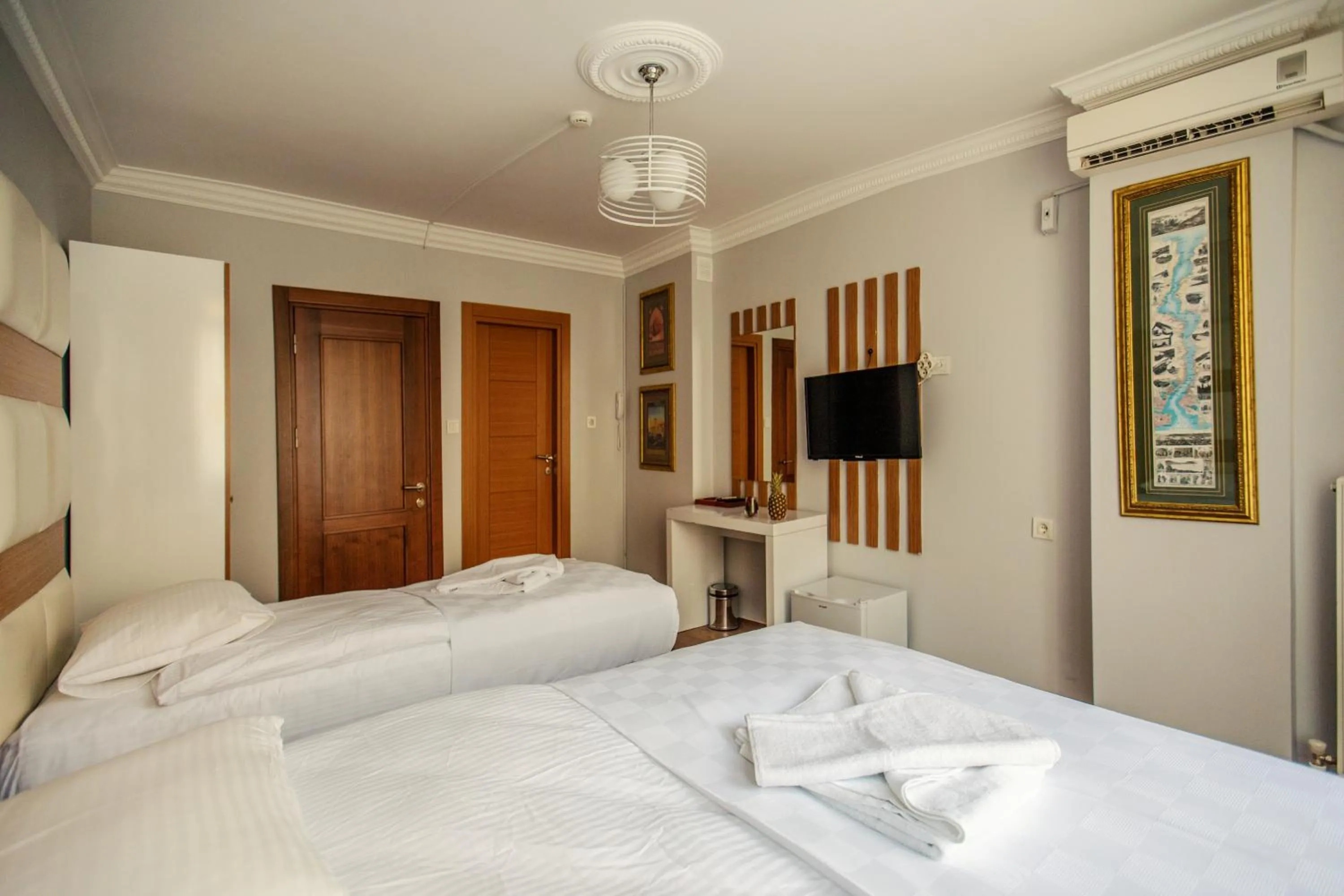 Bed in Maduro Hotel Istanbul