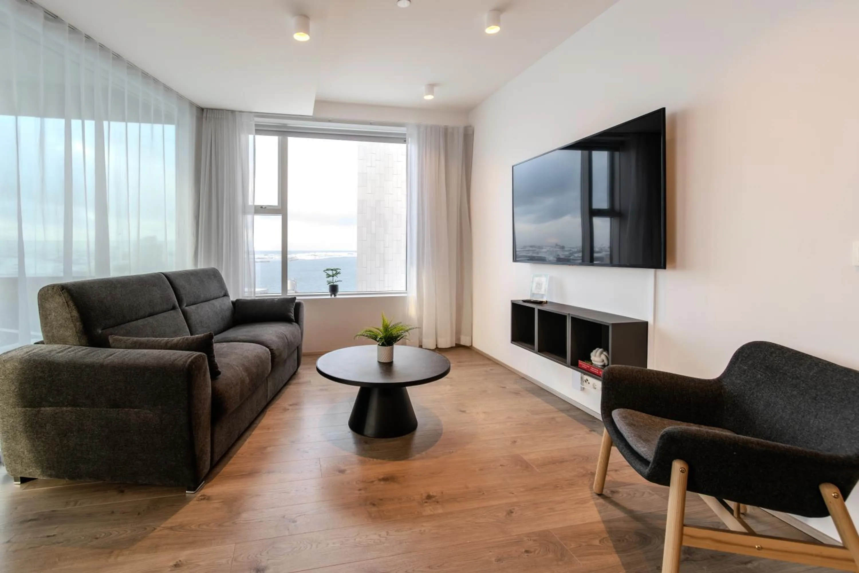 TV and multimedia in Sif Apartments by Heimaleiga