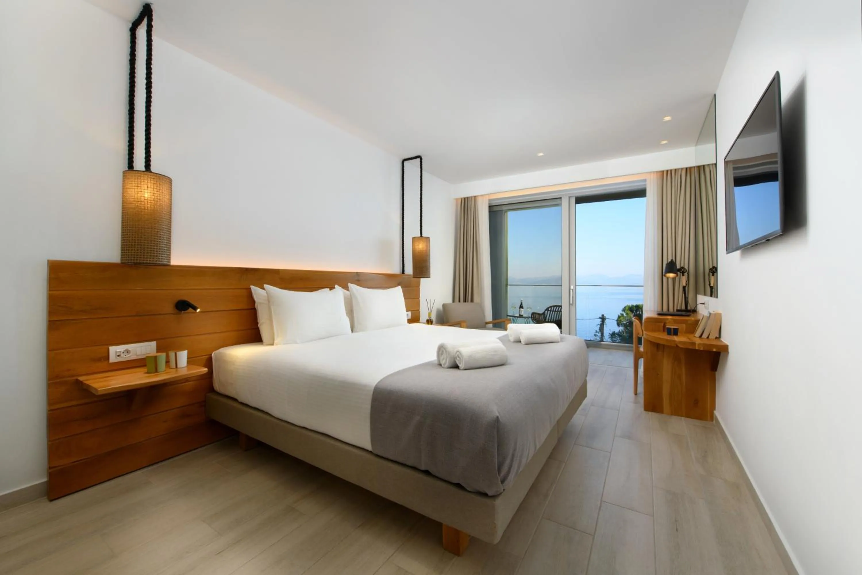 Photo of the whole room, Bed in Eleals Boutique Hotel