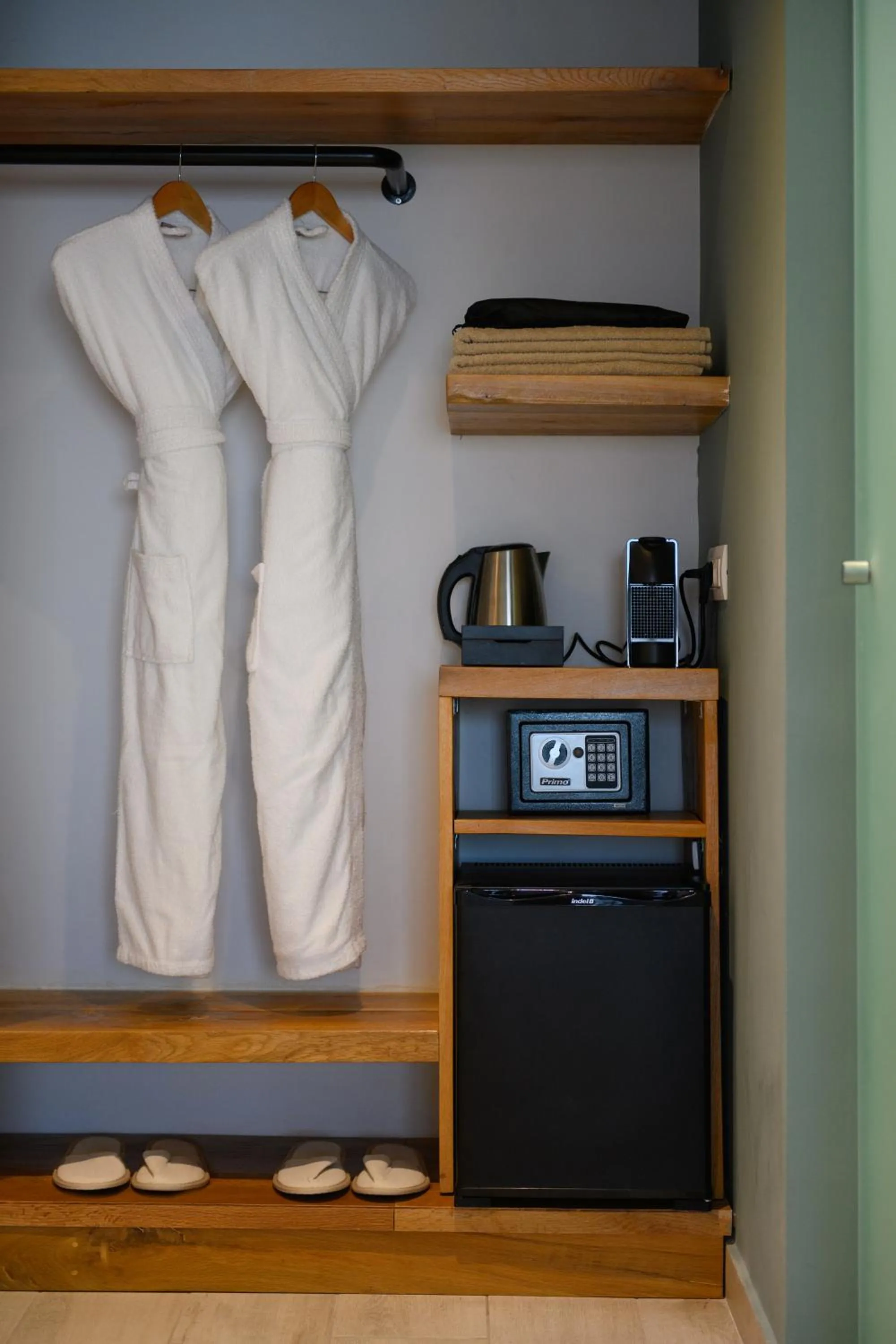 Coffee/tea facilities in Eleals Boutique Hotel