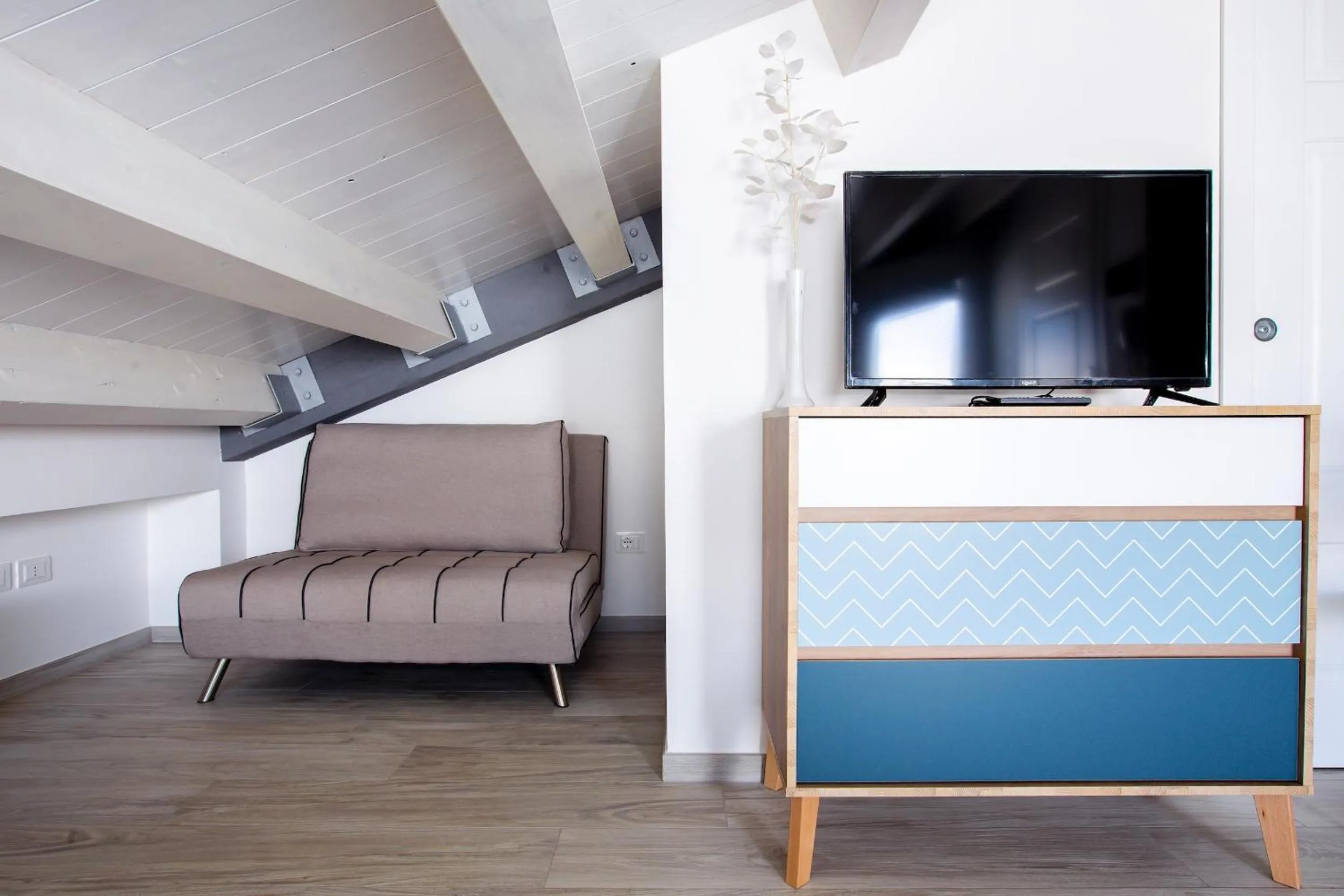 Communal lounge/ TV room in Aruci b&b