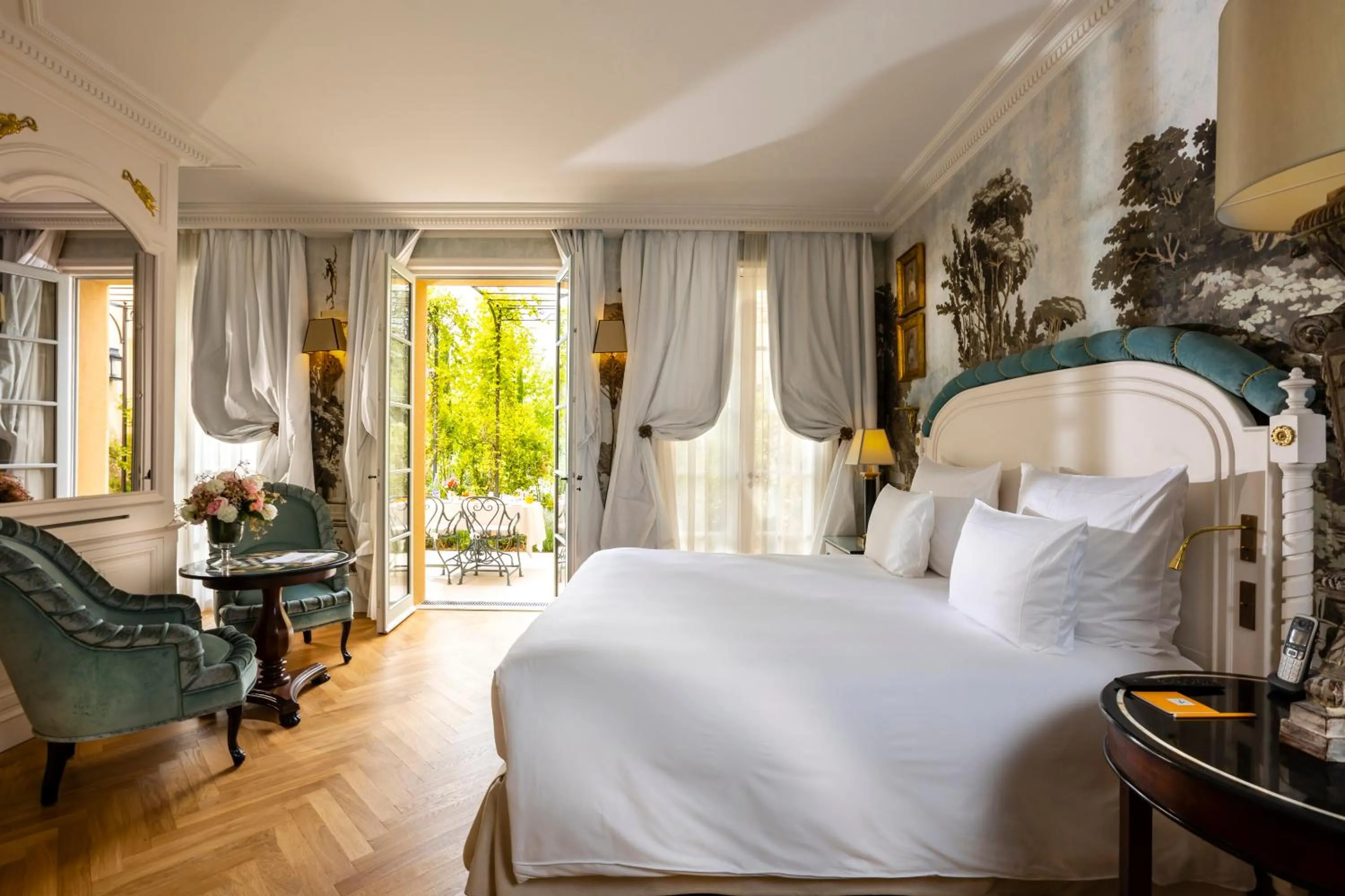 Photo of the whole room, Bed in Villa Saint-Ange