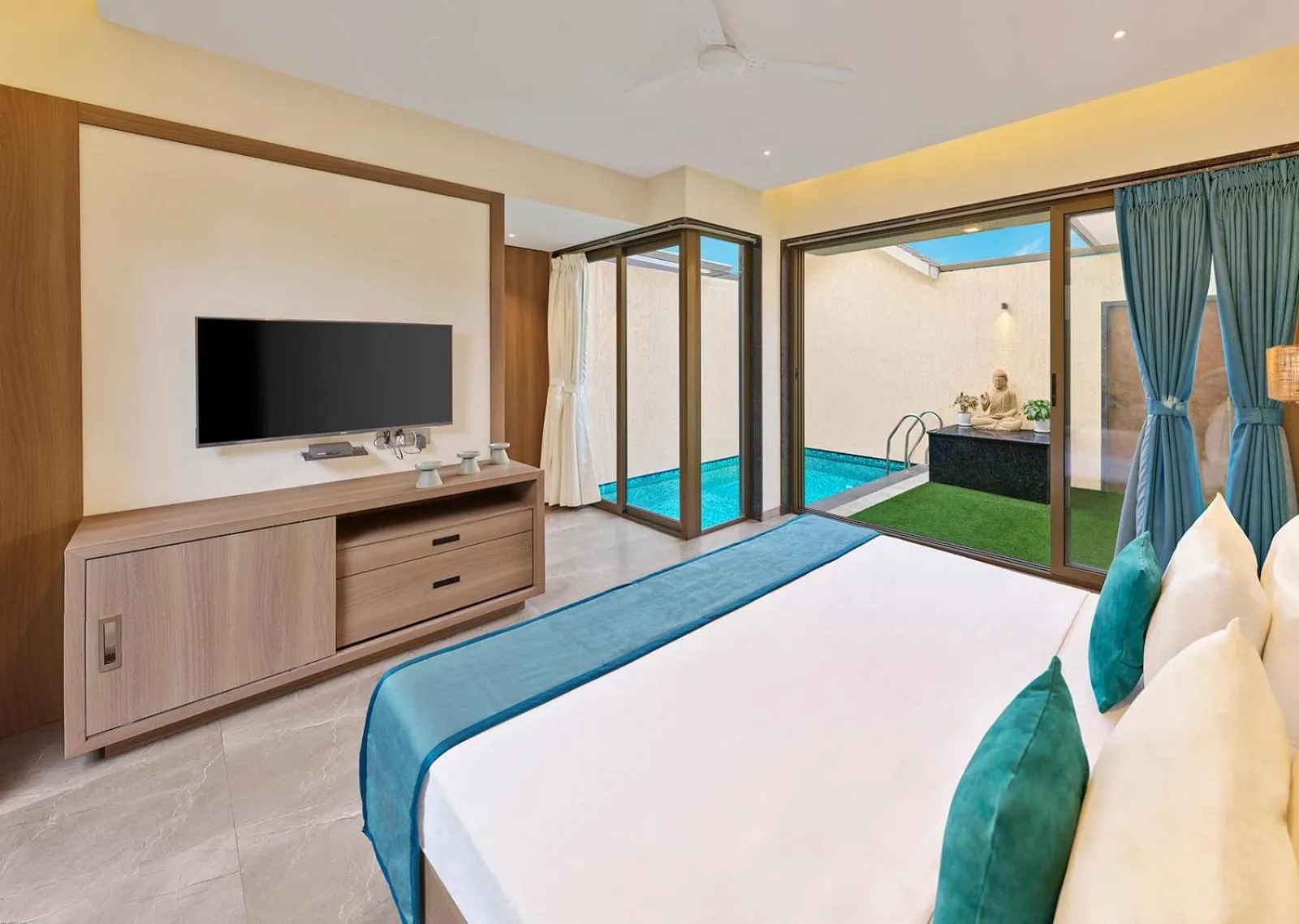 Bed in Shivsagar Resort & Spa