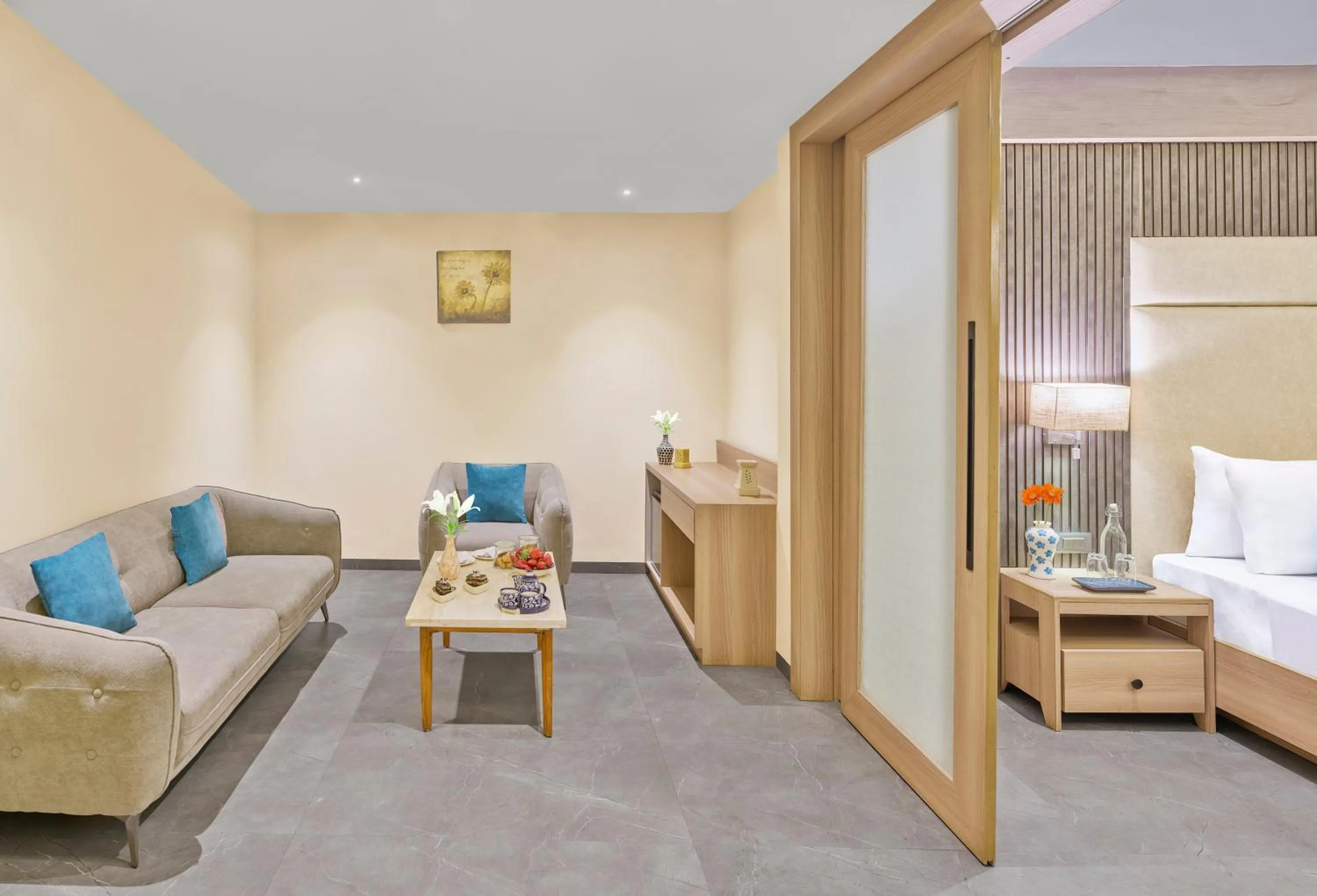 Living room, Bed in Shivsagar Resort & Spa