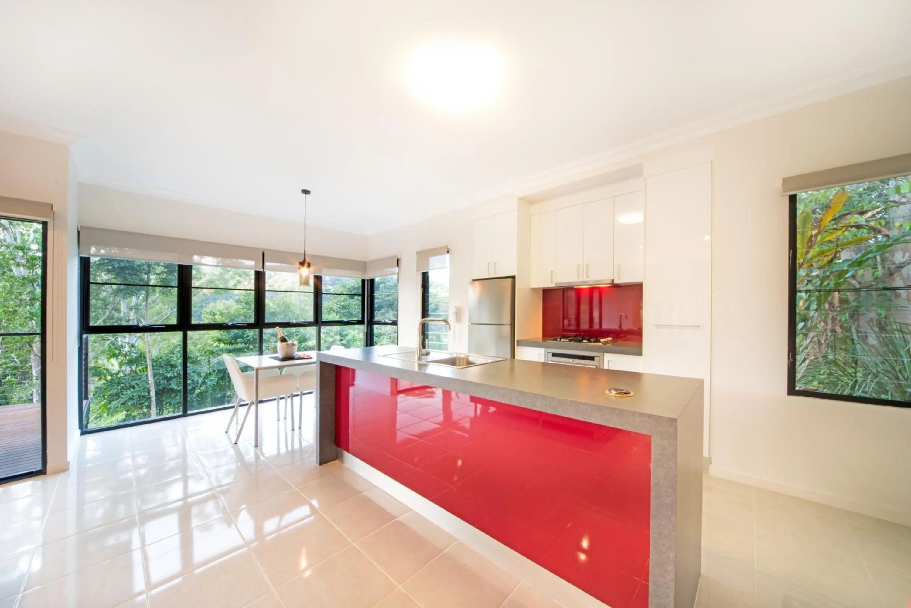 Kitchen or kitchenette in Seclude Rainforest Retreat