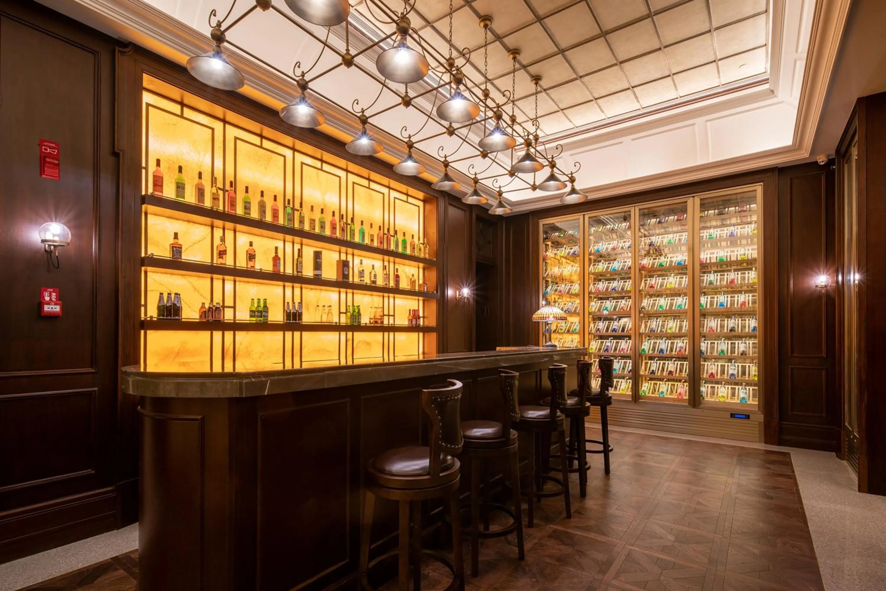 Lobby or reception in Hotel Indigo Heilong Lake by IHG