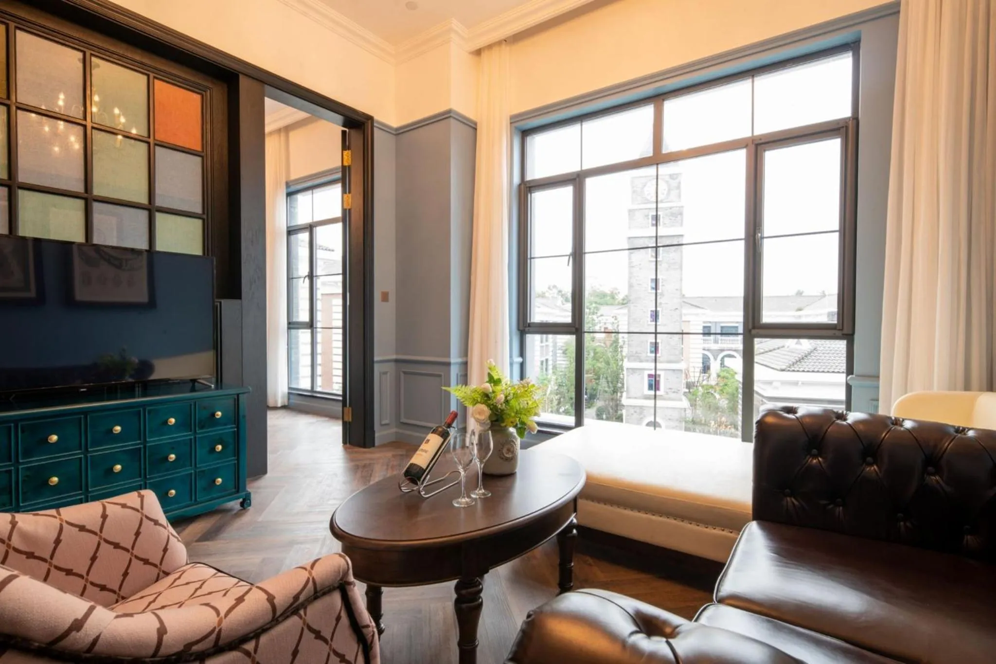 Bedroom in Hotel Indigo Heilong Lake by IHG