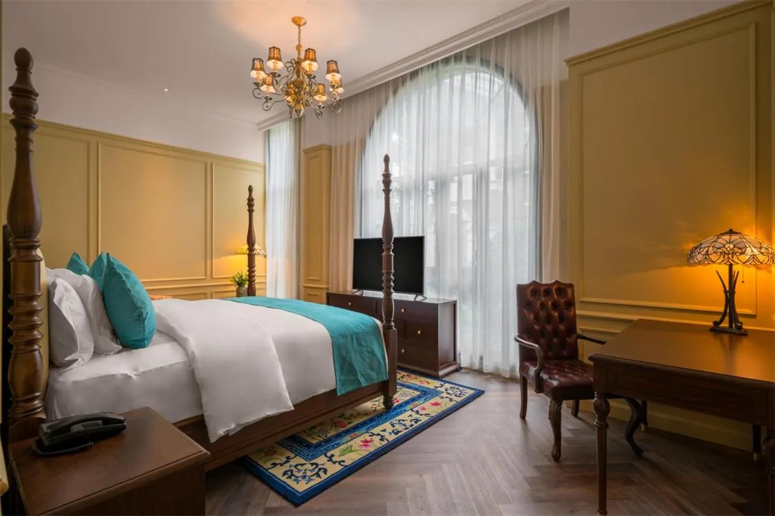 Photo of the whole room in Hotel Indigo Heilong Lake by IHG