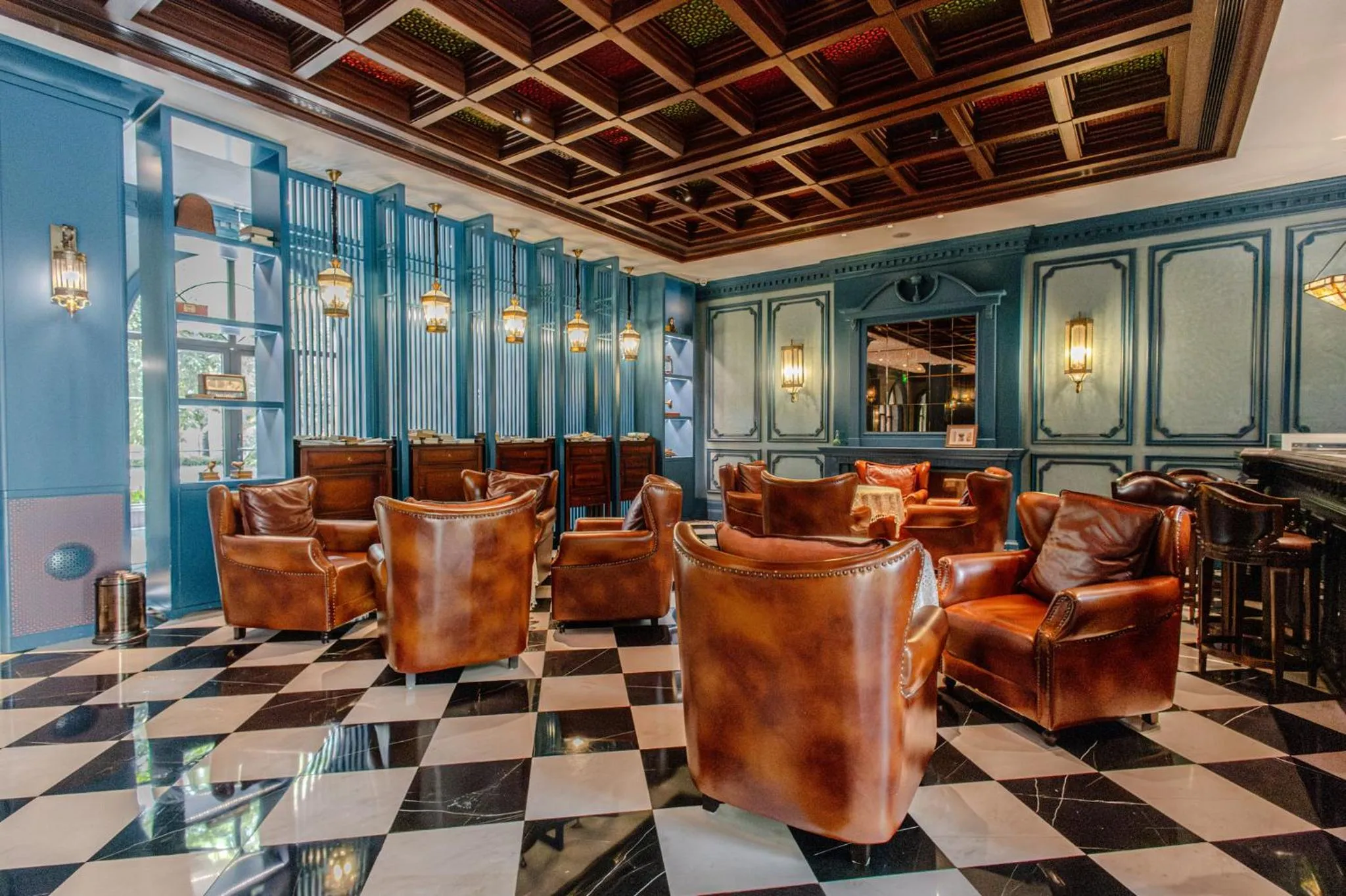 Lounge or bar in Hotel Indigo Heilong Lake by IHG