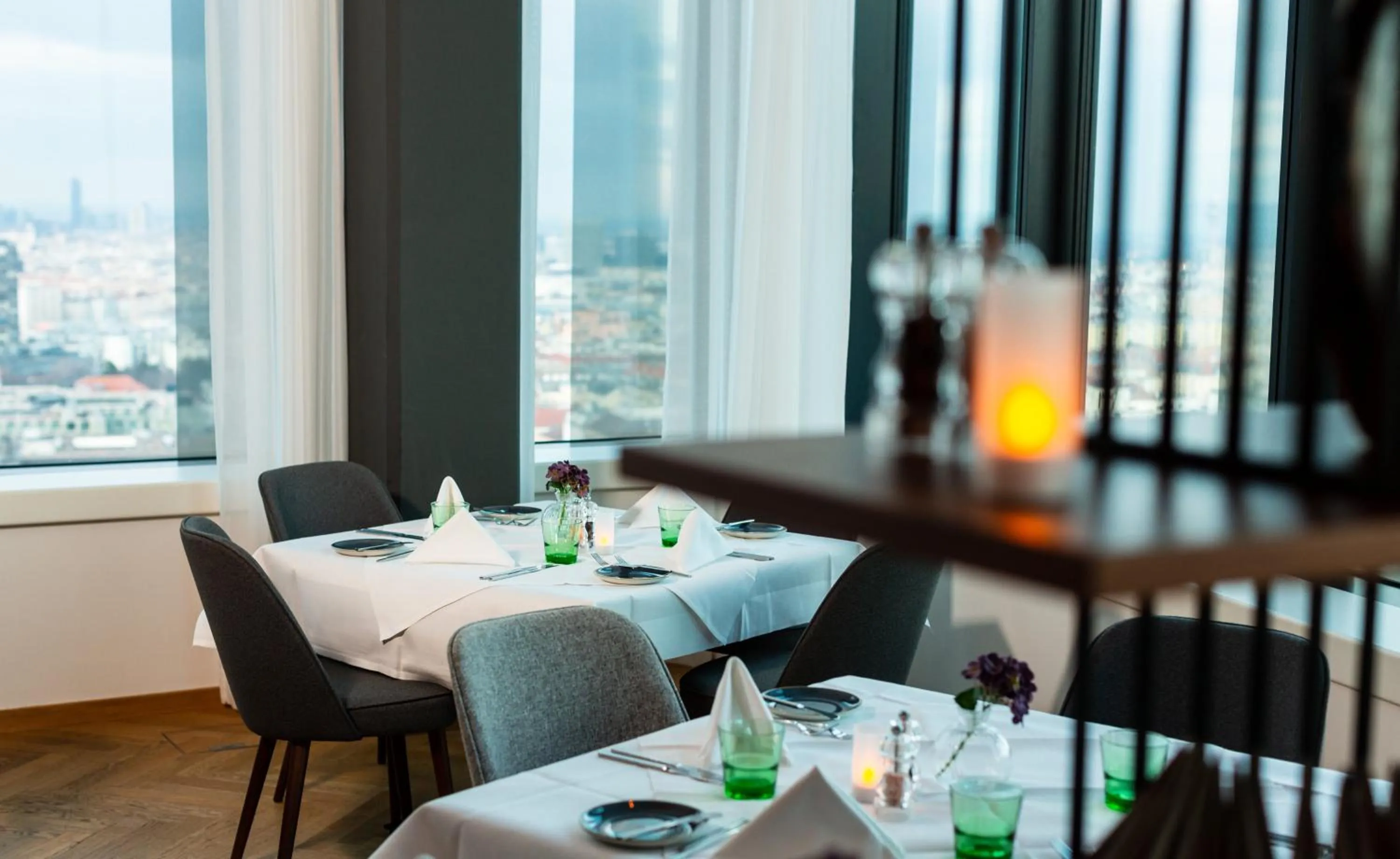 Restaurant/places to eat in Clarion Hotel Vienna South