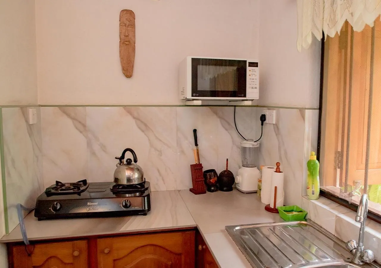 Coffee/tea facilities in Villa Shade