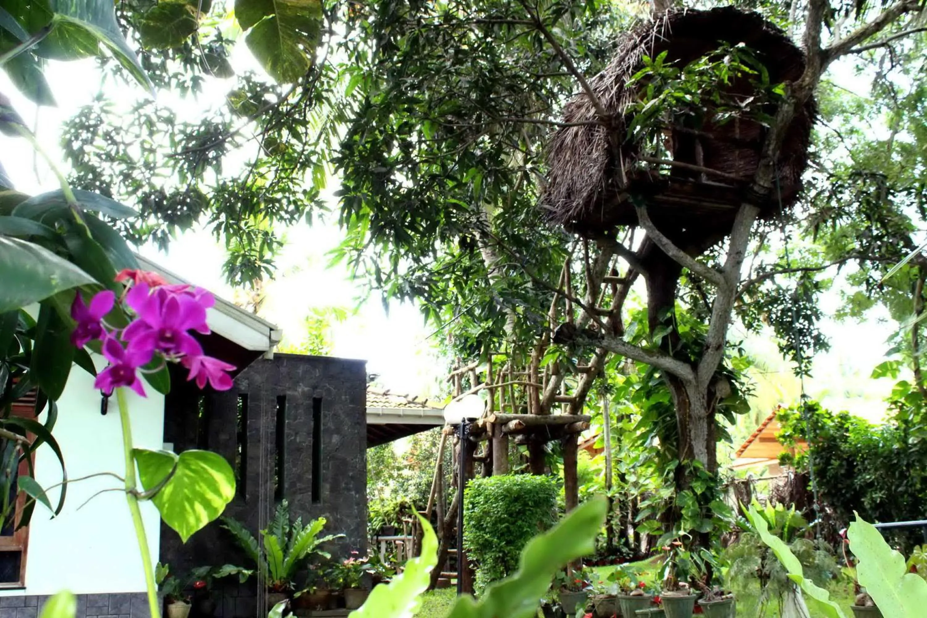 Children play ground in Villa Shade