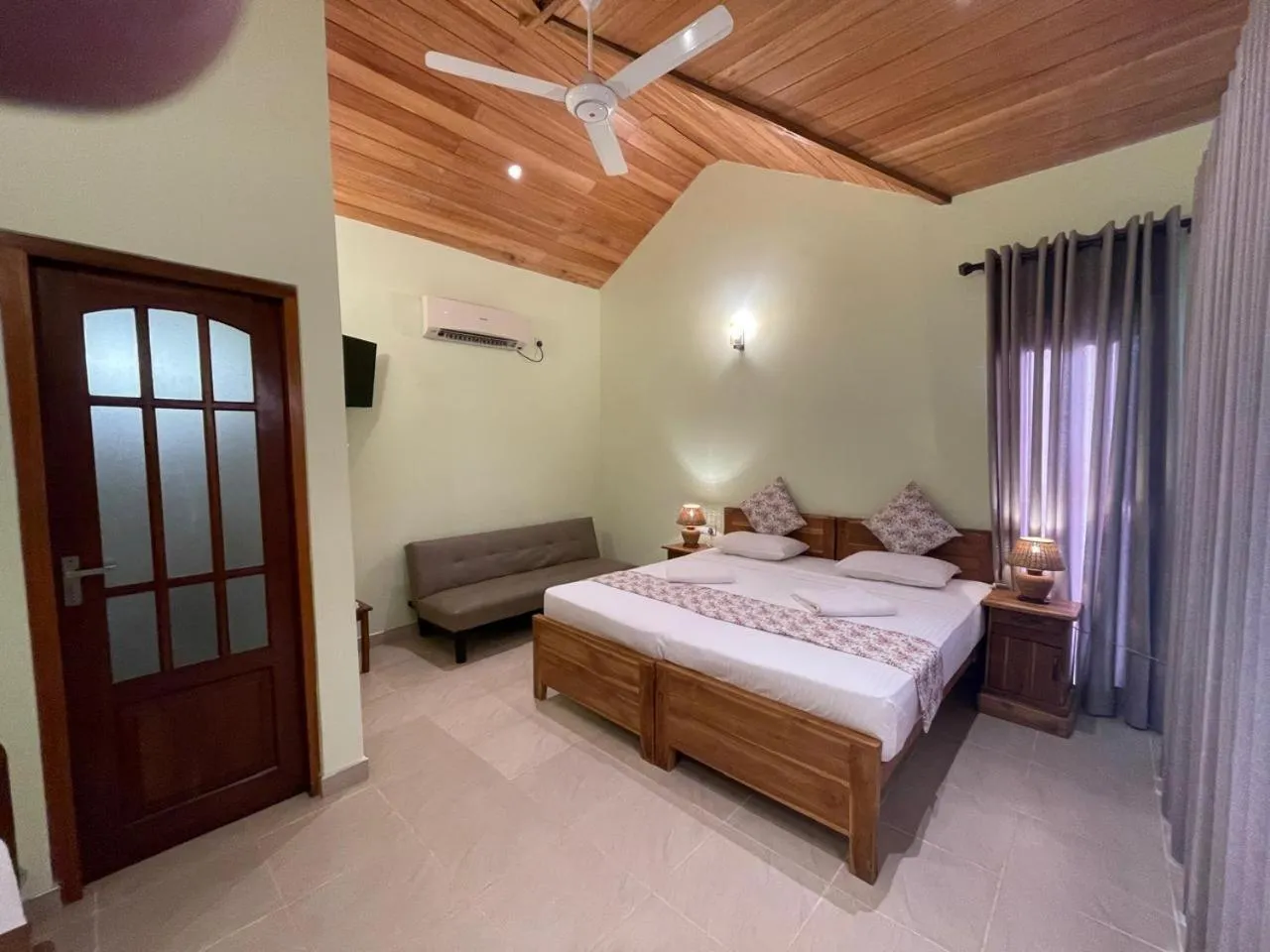Bed in Villa Shade