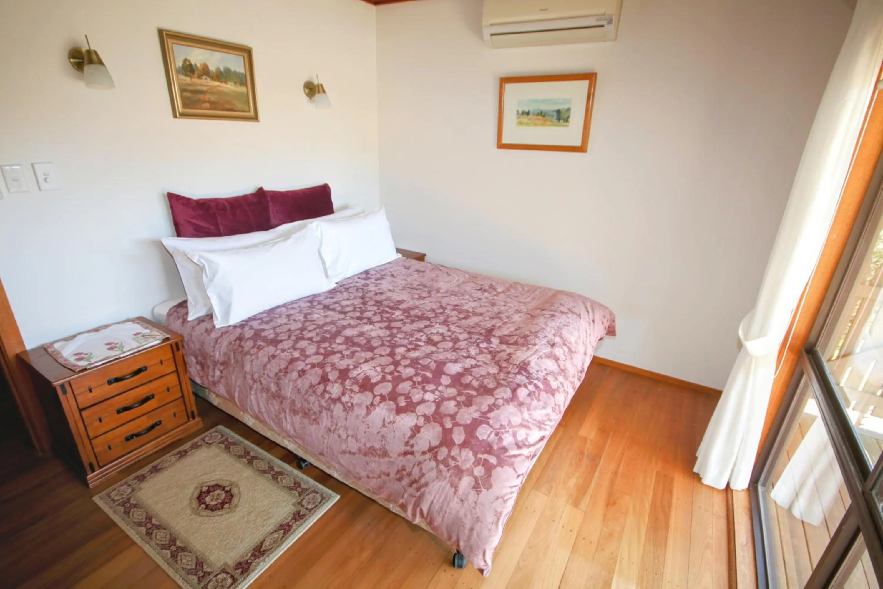 Bed in Clarendon Forest Retreat