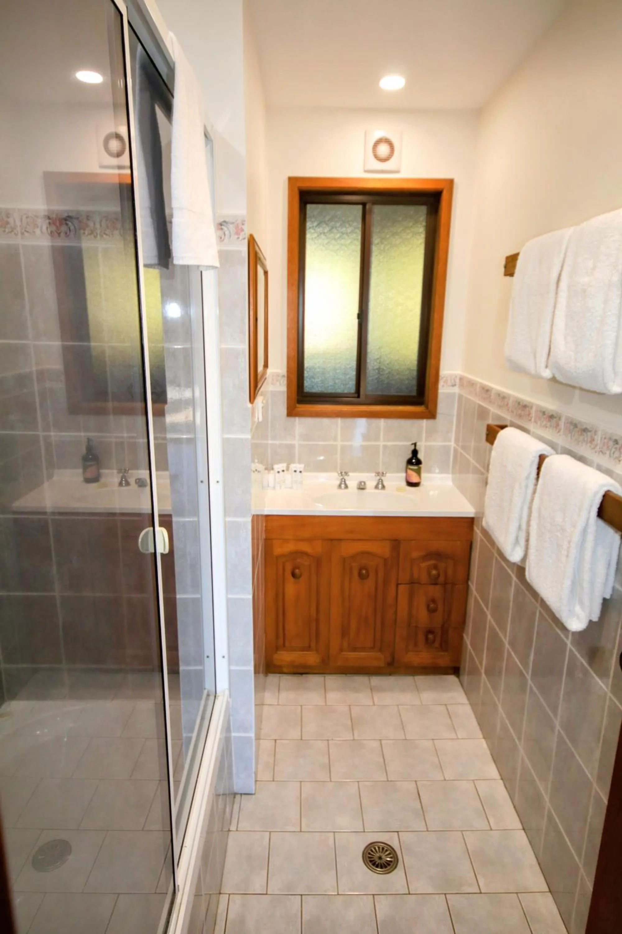 Clarendon Forest Retreat