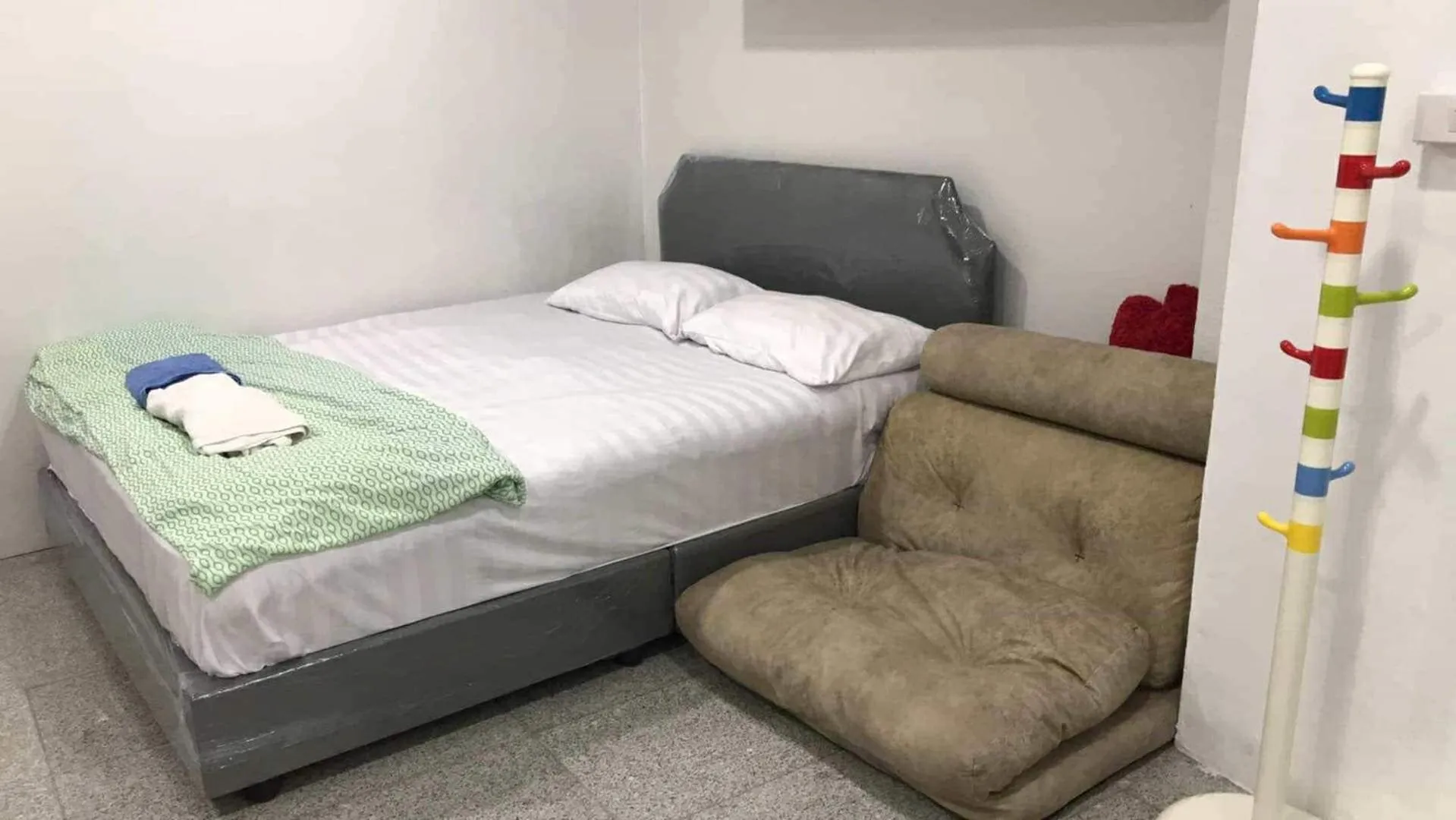 Bed in Baan1668 Hometel near Chinatown One Bangkok