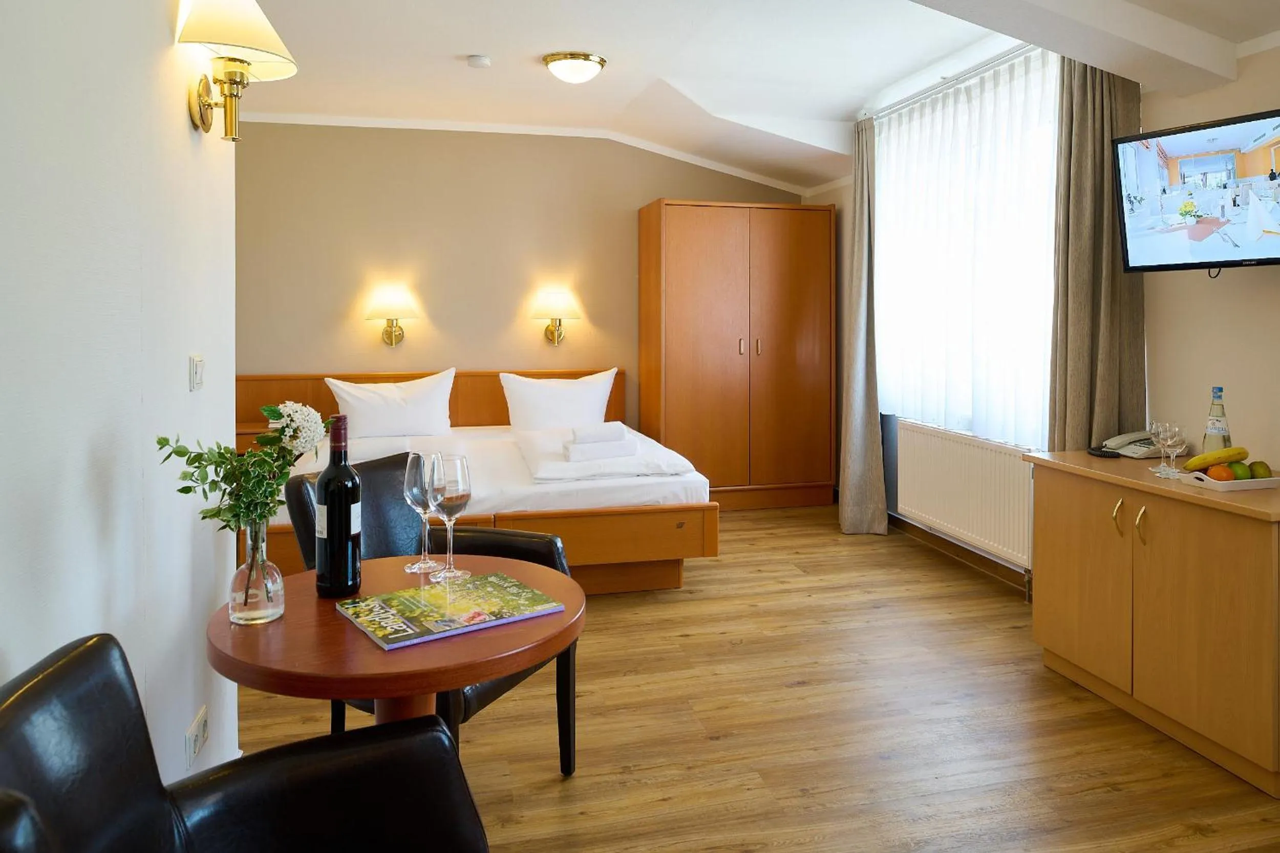 Photo of the whole room, Bed in R&R Villen Baabe