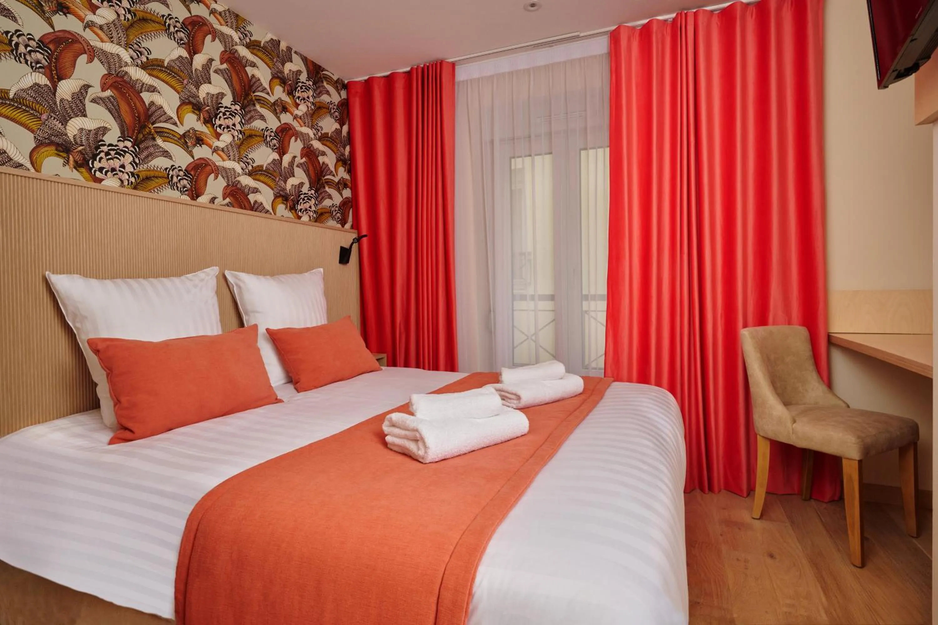 Bed in VLH Montparnasse Eiffel