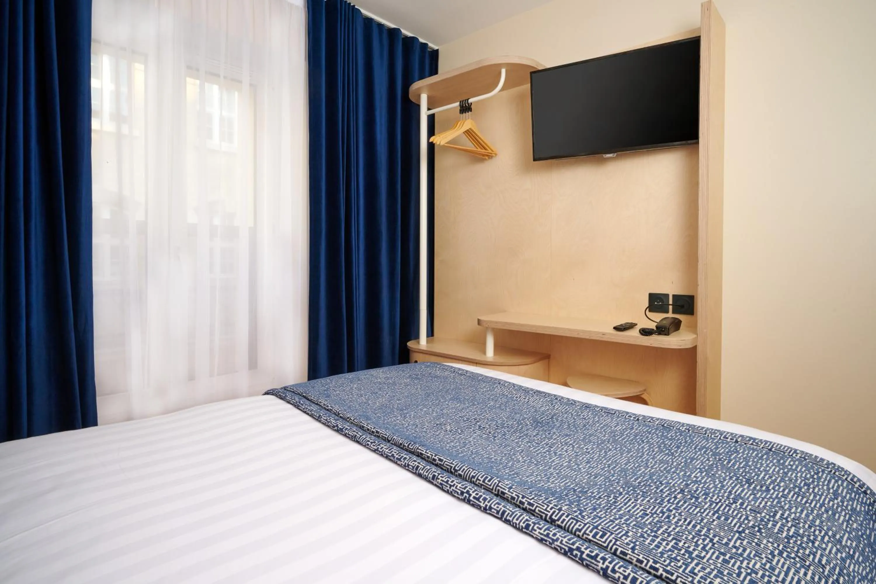 Bedroom, Bed in VLH Montparnasse Eiffel