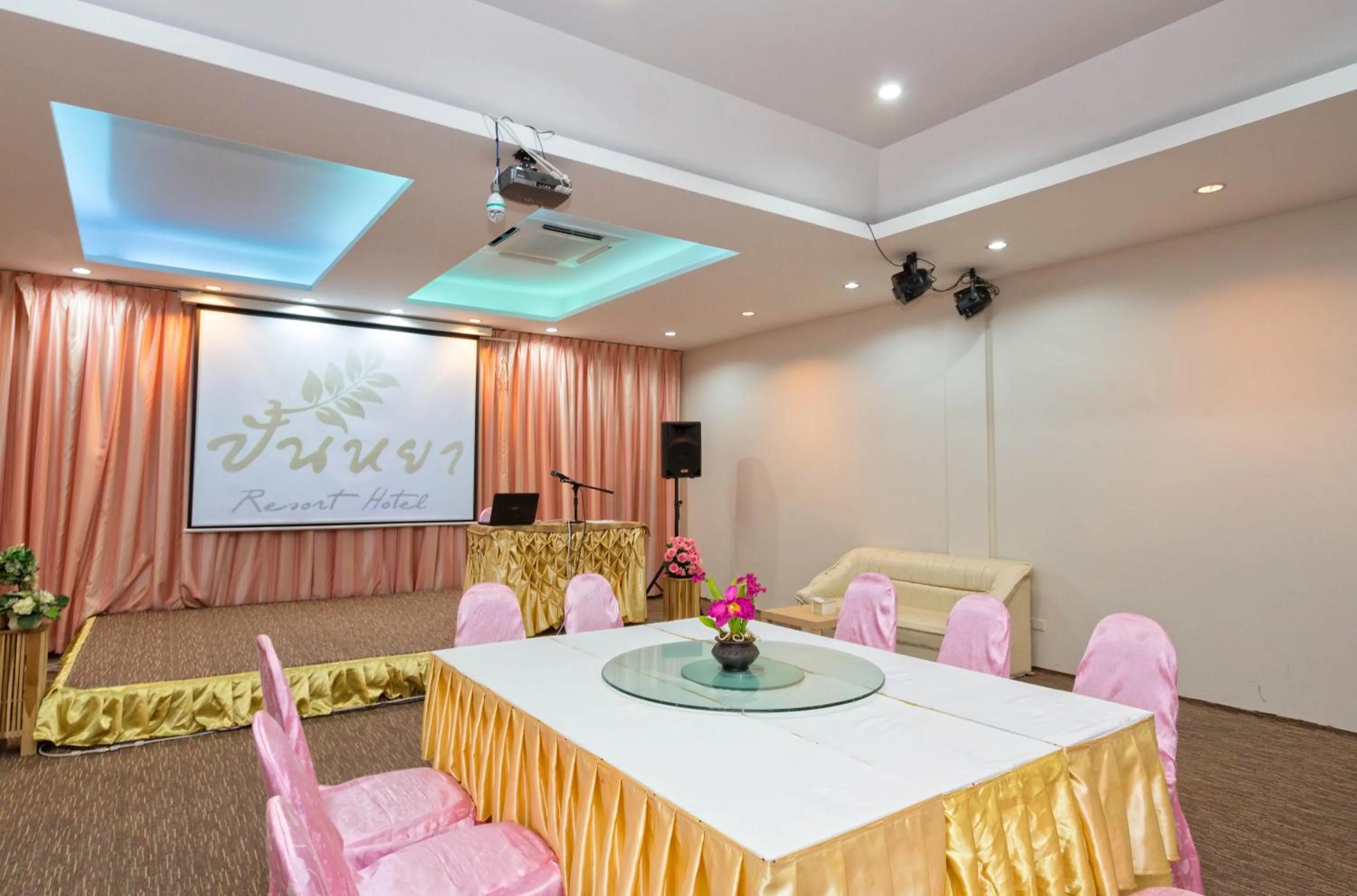 Business facilities in Panya Resort Hotel
